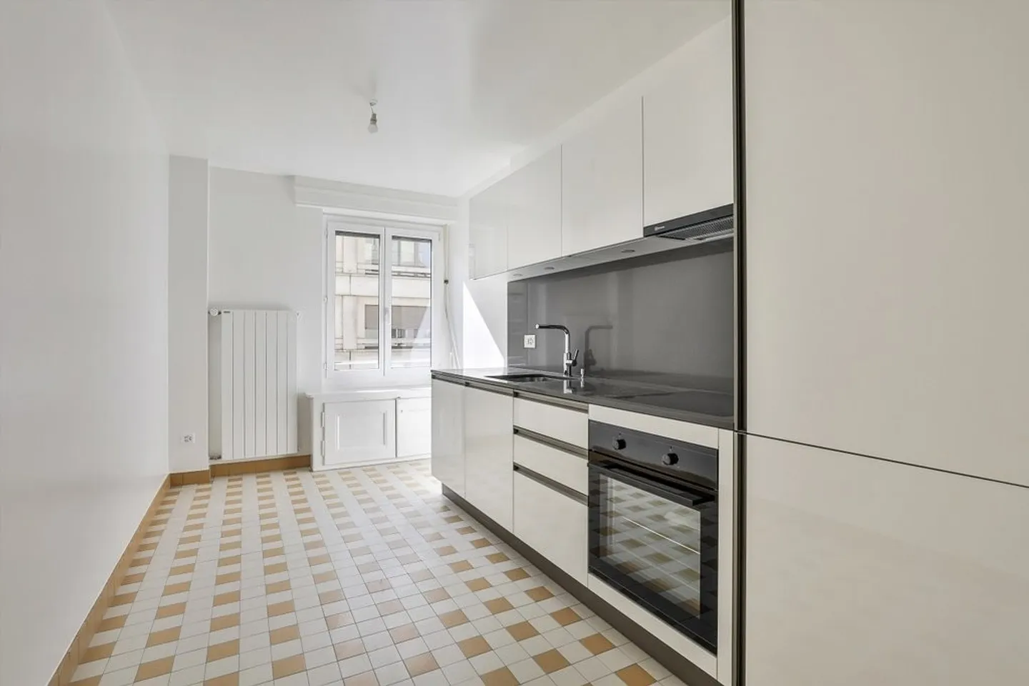 Bel appartement dans le quartier des Eaux-Vives à deux pas du lac - Photo 4 sur 8