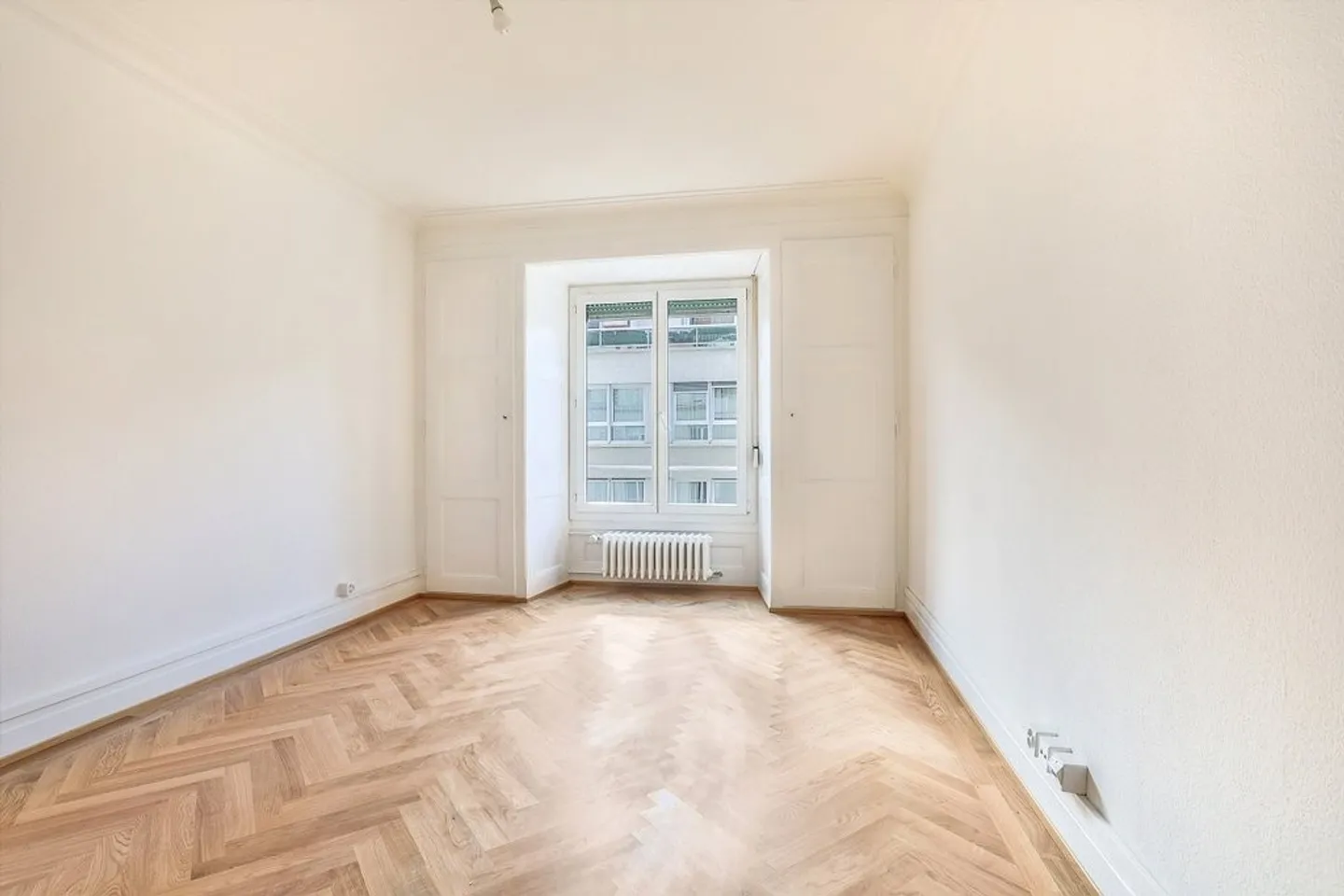 Bel appartement dans le quartier des Eaux-Vives à deux pas du lac - Photo 5 sur 8