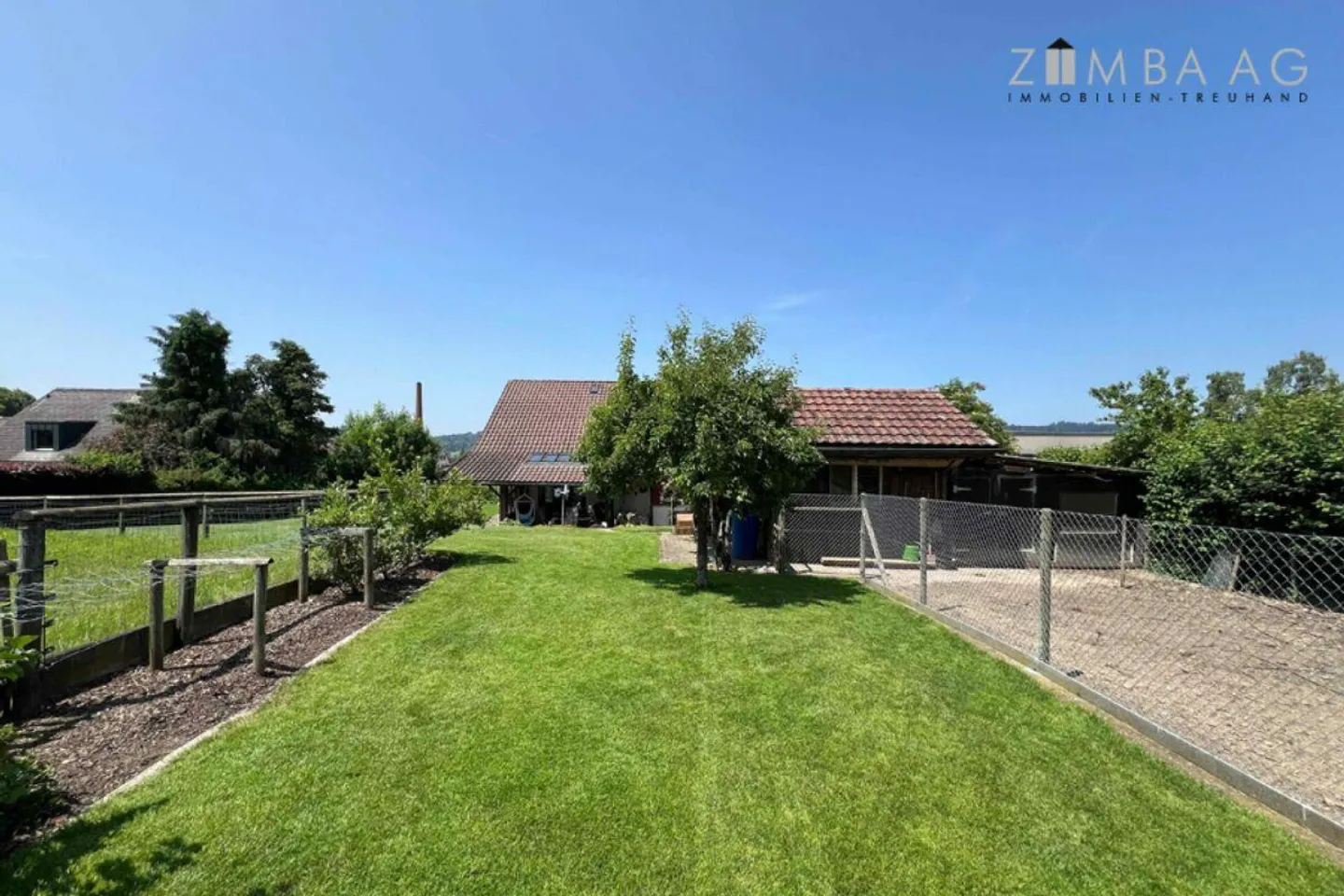 Quietest sunny location with park-like garden - Photo 9 of 15