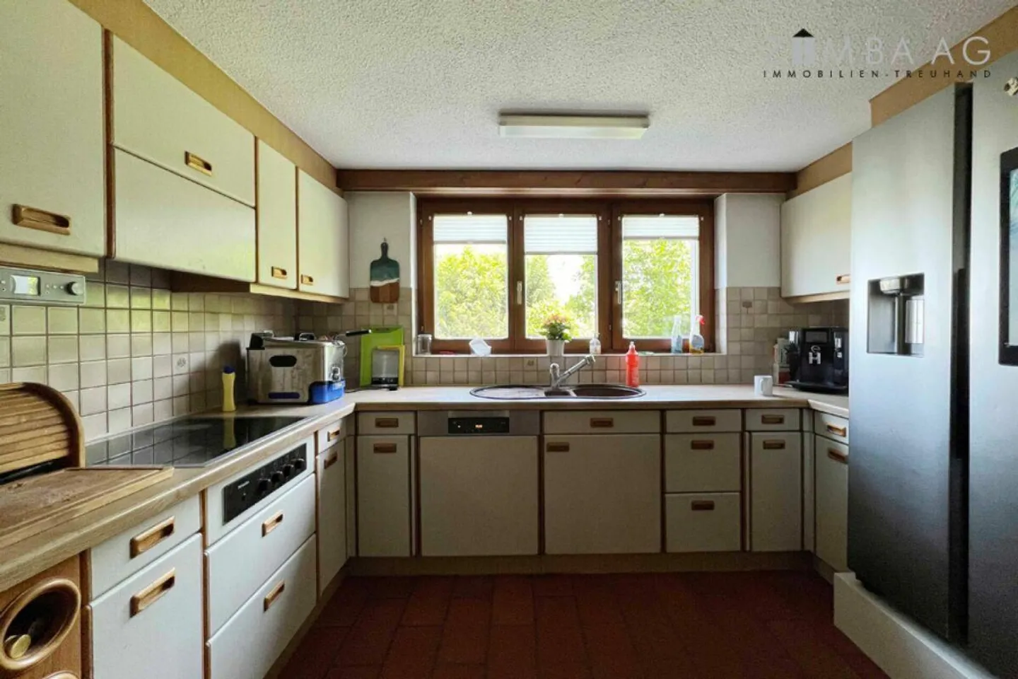 Quietest sunny location with park-like garden - Photo 10 of 15