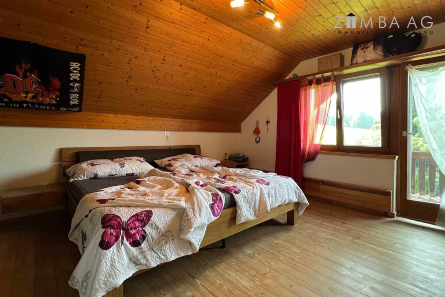 Quietest sunny location with park-like garden - Photo 13 of 15