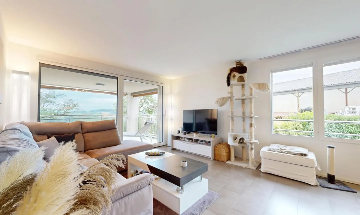 3,5-Zimmer-Wohnung mit freiem Blick in Gollion - Foto 3 von 11