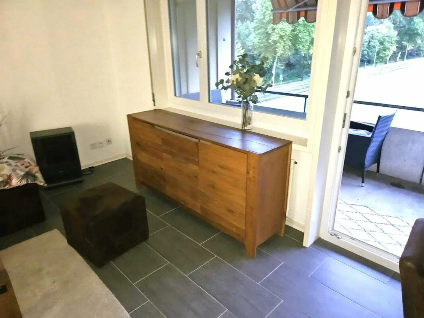 Appartamento arredato di 3,5 locali con balcone - Foto 3 di 7