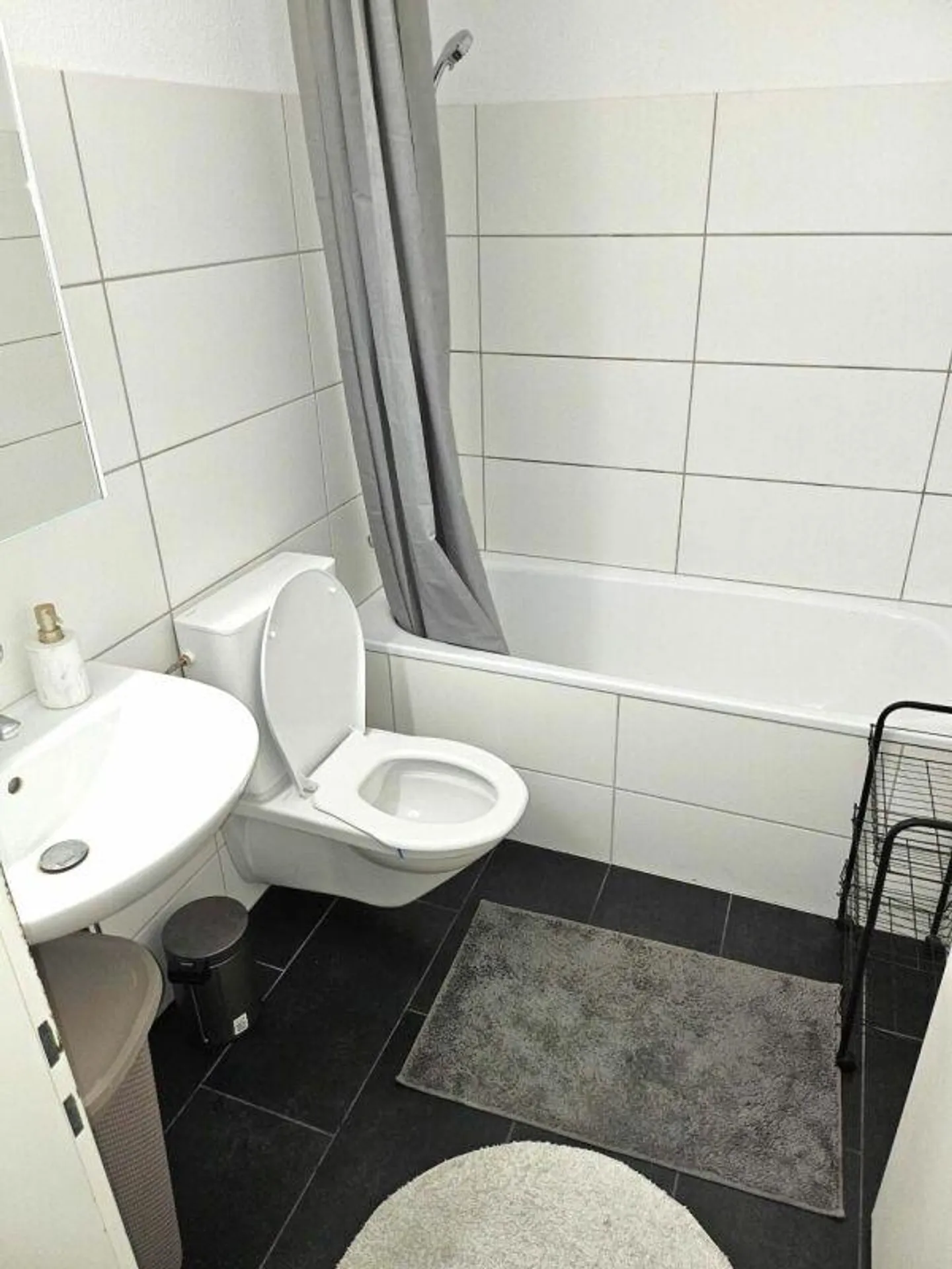 Appartamento arredato di 3,5 locali con balcone - Foto 6 di 7