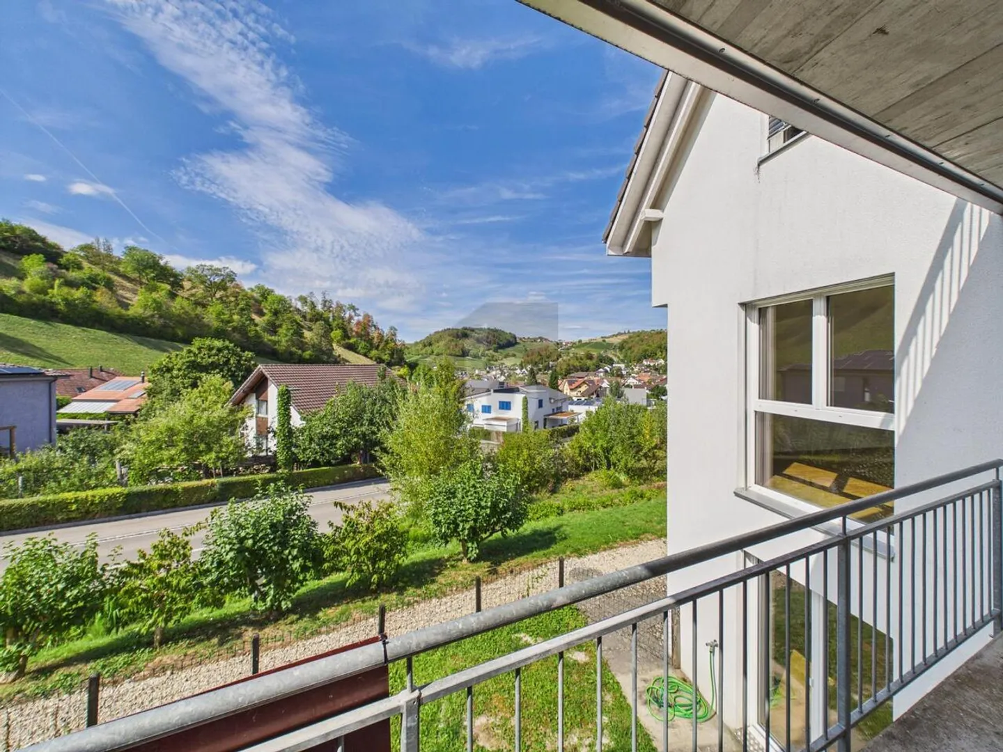 ON TWO FLOORS - WITH PARKING SPACE, BALCONY & GARDEN - Photo 1 of 6