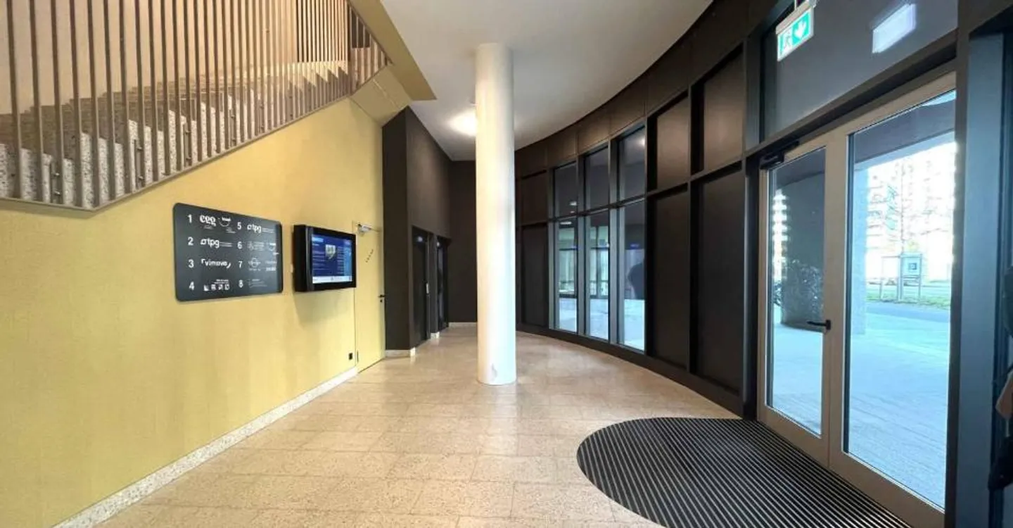 Modern and Bright Offices 620 m² Gare de Lancy Bachet - Photo 12 of 13