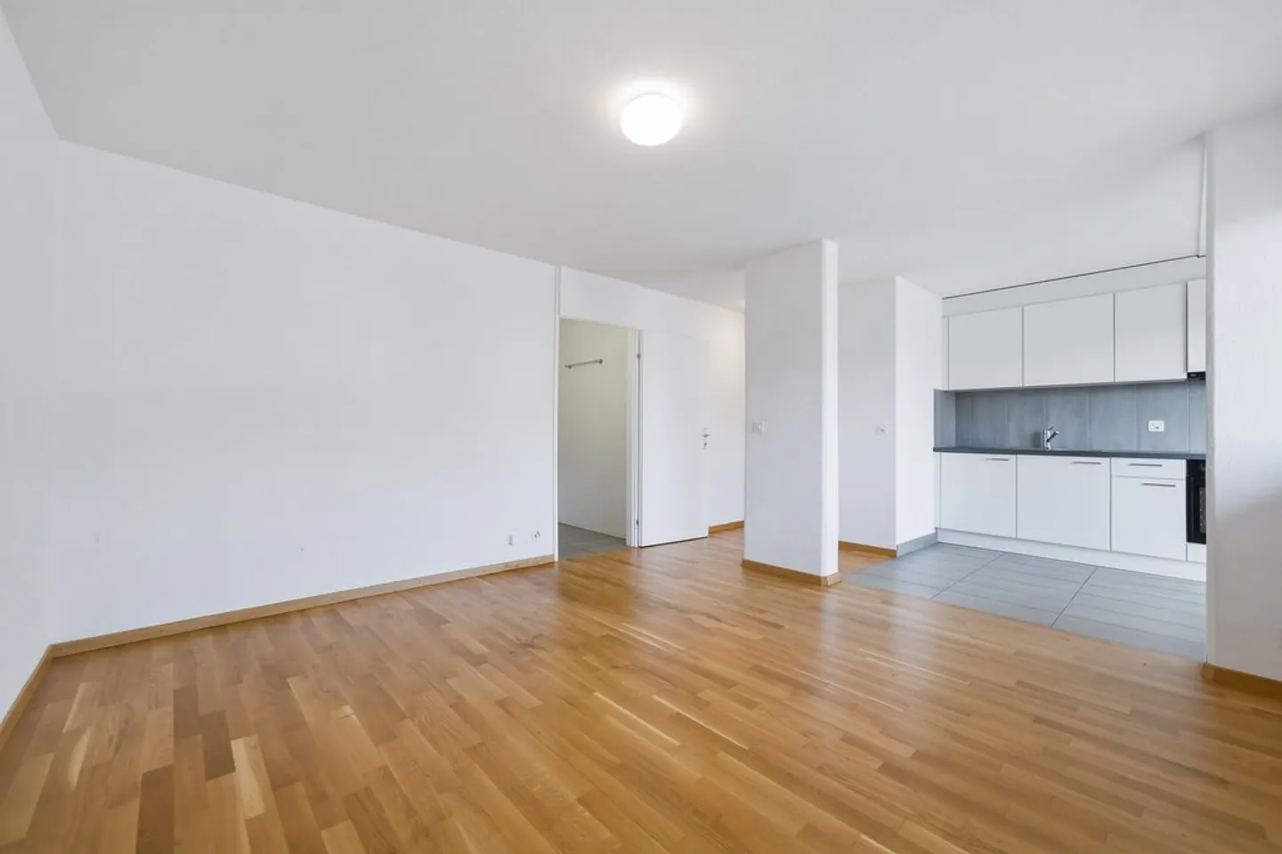 Charmant Appartement à Renens - Photo 3 sur 6