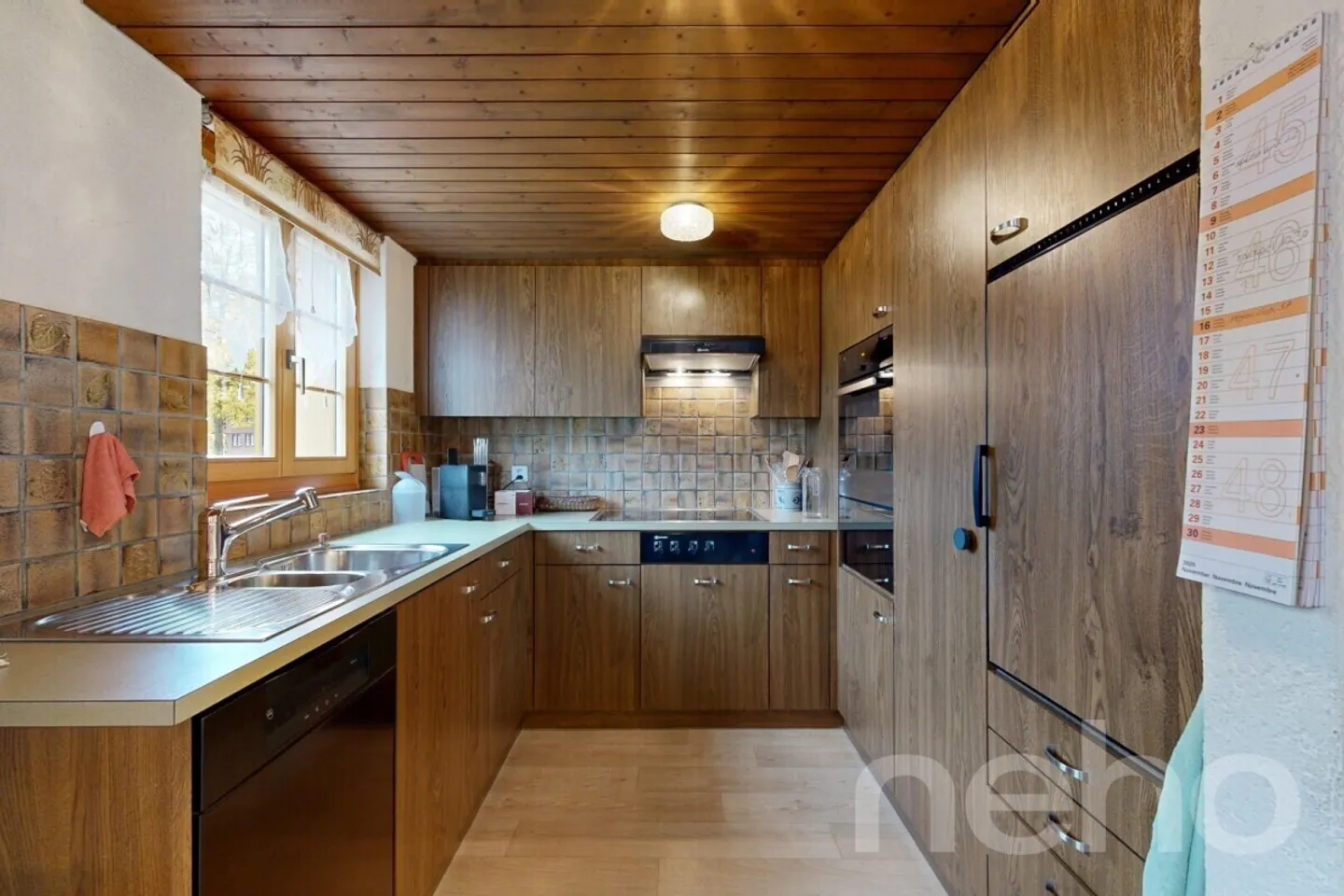 Attractive 4.5-room corner townhouse with separate shed - Photo 5 of 11