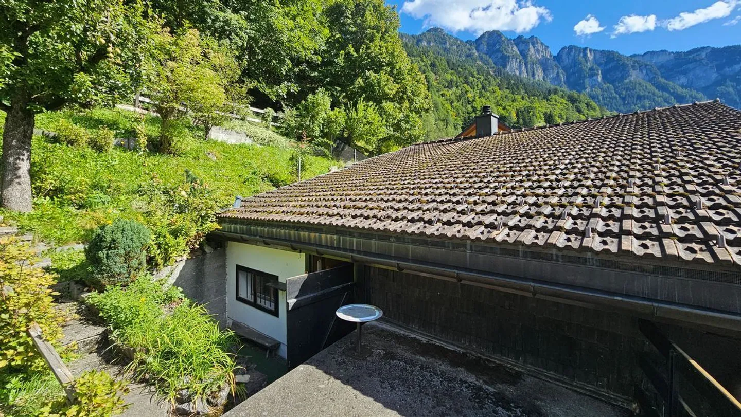 ABITAZIONE RUSTICA CON VISTA MOZZAFIATO SULLE MONTAGNE - Foto 2 di 6