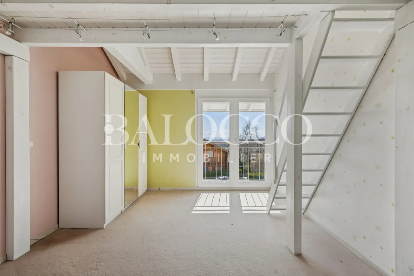 Villa mit Seeblick und Pool - Foto 5 von 6