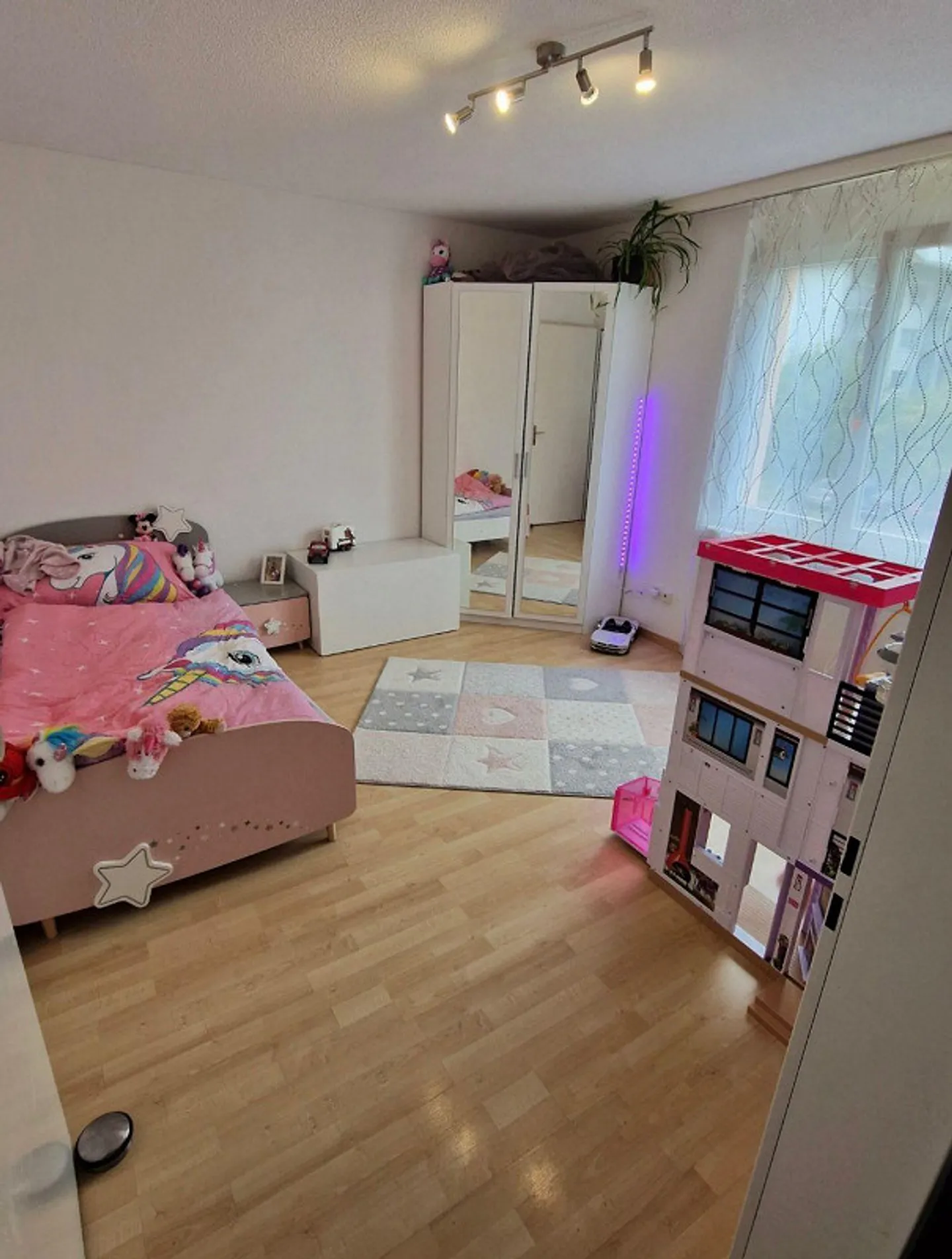 Gepflegte 4.5-Zimmer-Wohnung in Oberuzwil – ideal für Familien - Foto 6 von 11