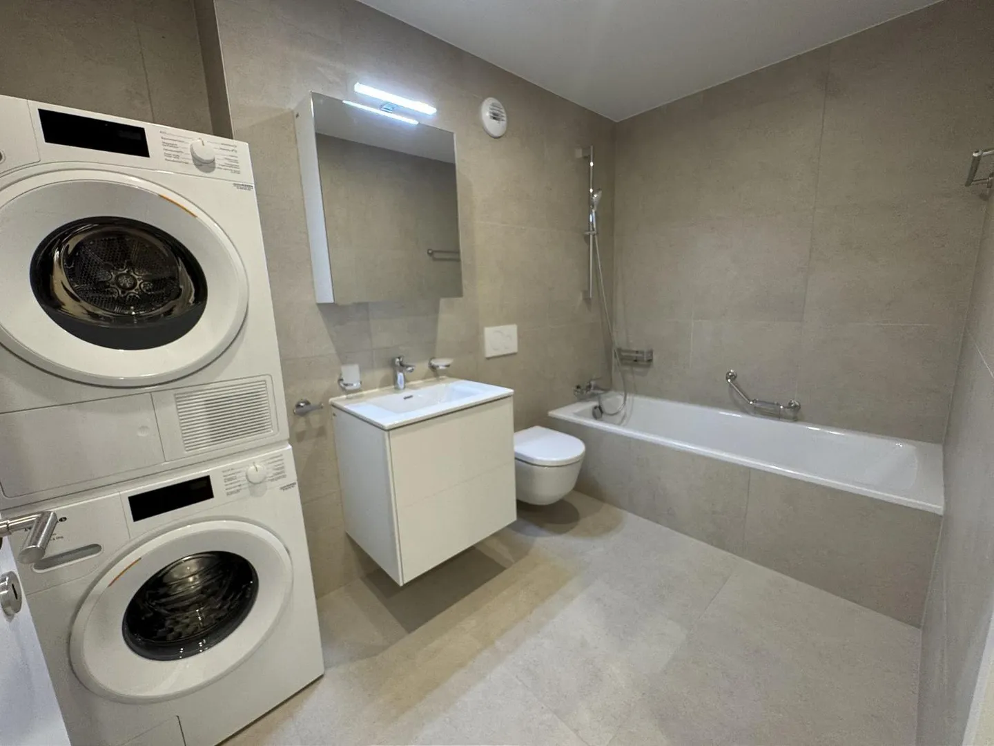 Appartement moderne au centre de Fribourg - Photo 7 sur 10