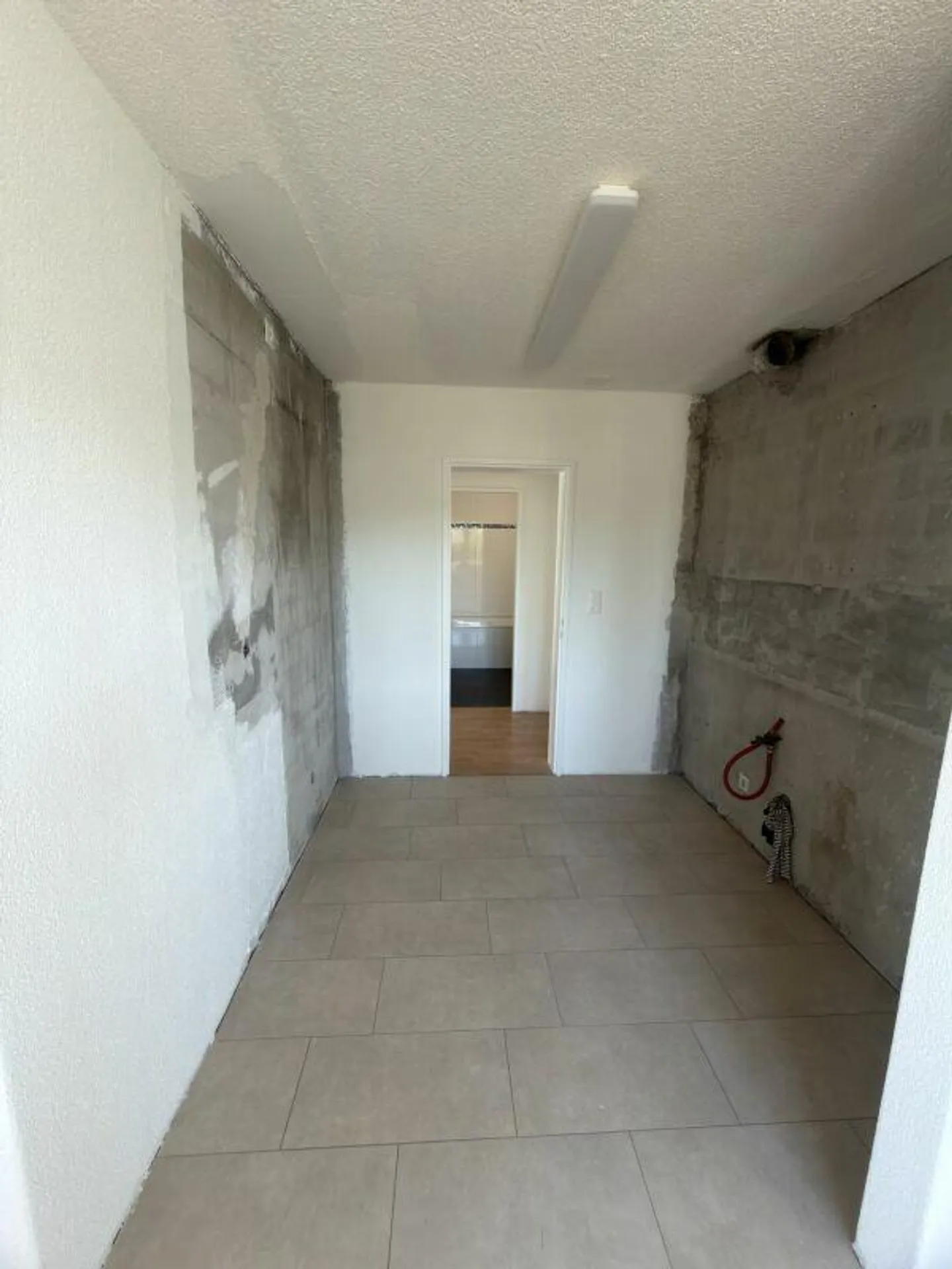 Renovated City Apartment in the Tribschen Quarter - Photo 5 of 12