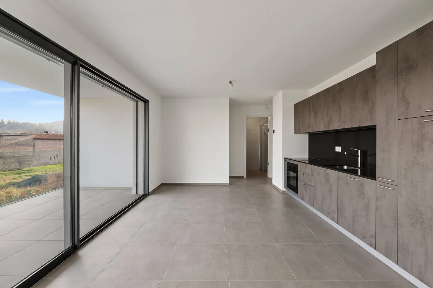 Modern 2.5-Room Apartment in the Residenza Fontis, Stabio, for Sale - Photo 3 of 18