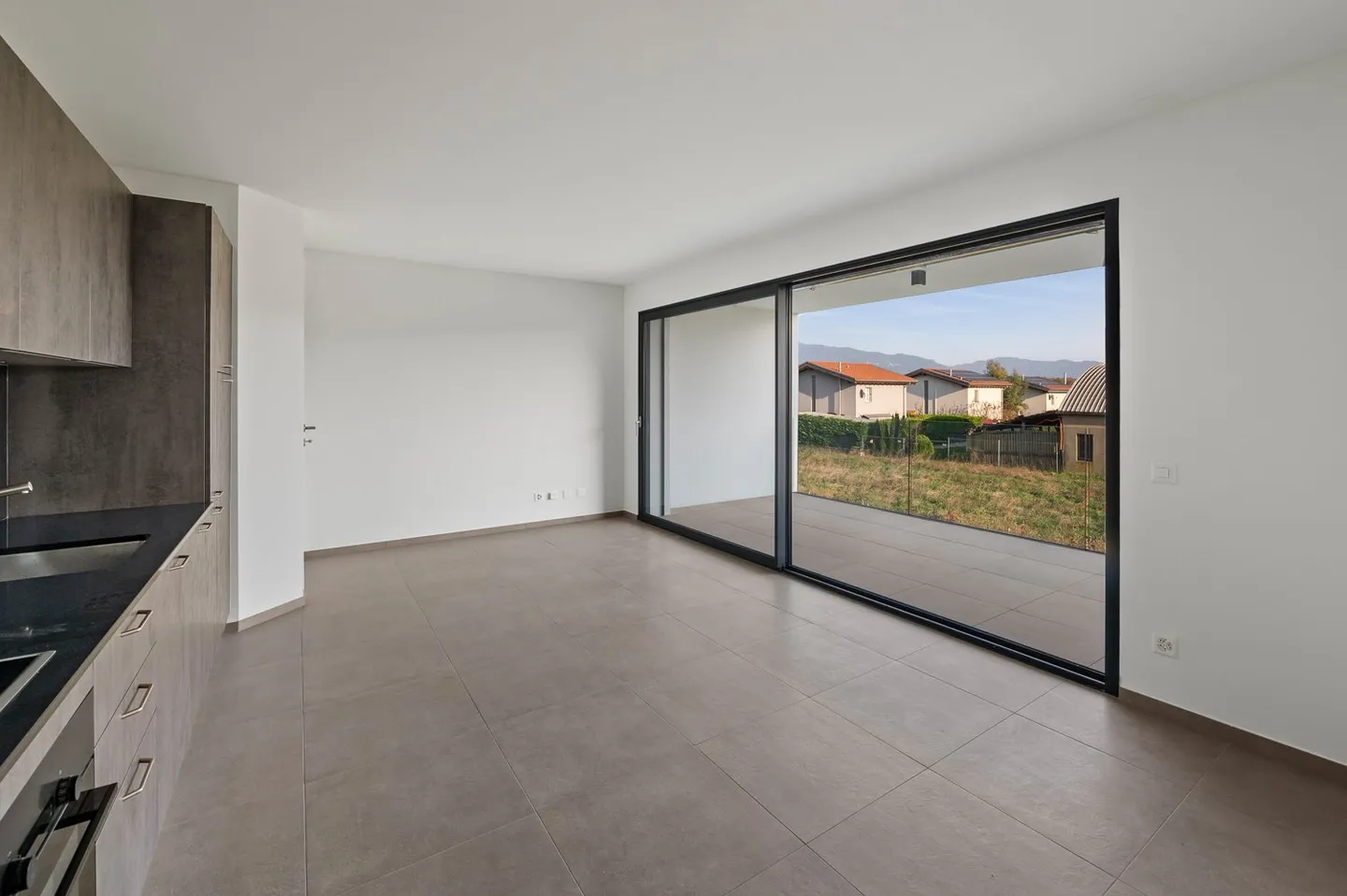 Modern 2.5-Room Apartment in the Residenza Fontis, Stabio, for Sale - Photo 7 of 18