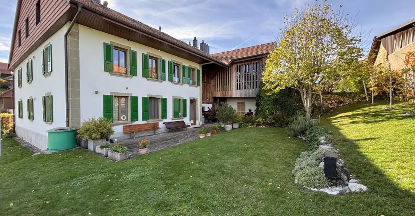 Superbo appartamento di 4,5 stanze in una fattoria ristrutturata a Villarsiviriaux - Foto 10 di 11