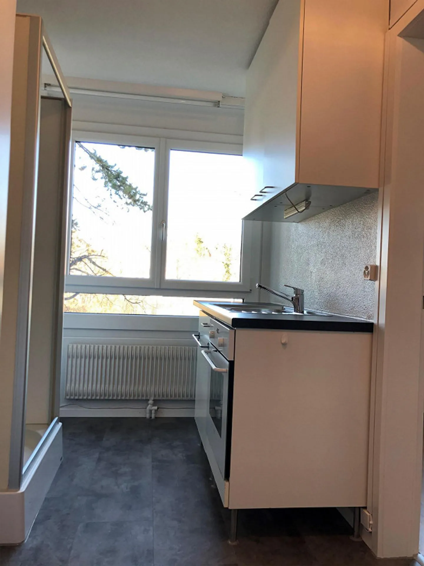 Appartamento luminoso di una camera nel centro di Lyss - Foto 4 di 4