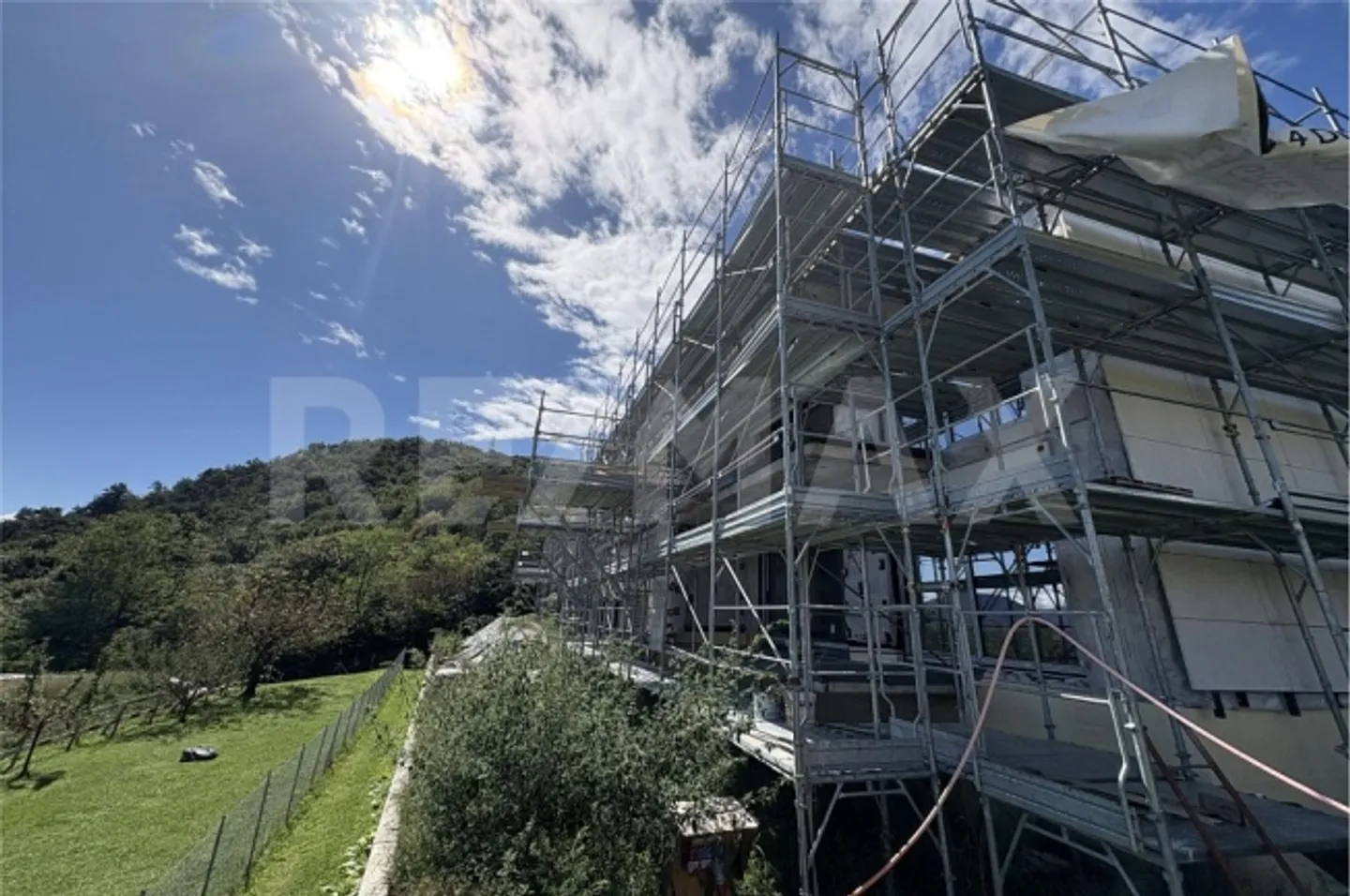 5.5 Room apartment - Photo 1 of 13