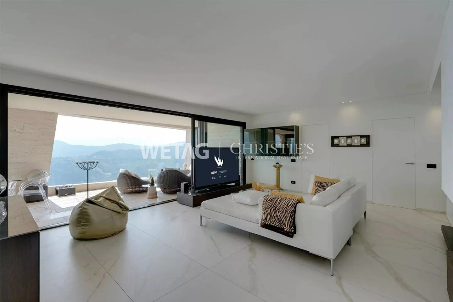 In vendita a Lugano-Vernate: Appartamento attico moderno con vista spettacolare sul lago - Foto 7 di 13