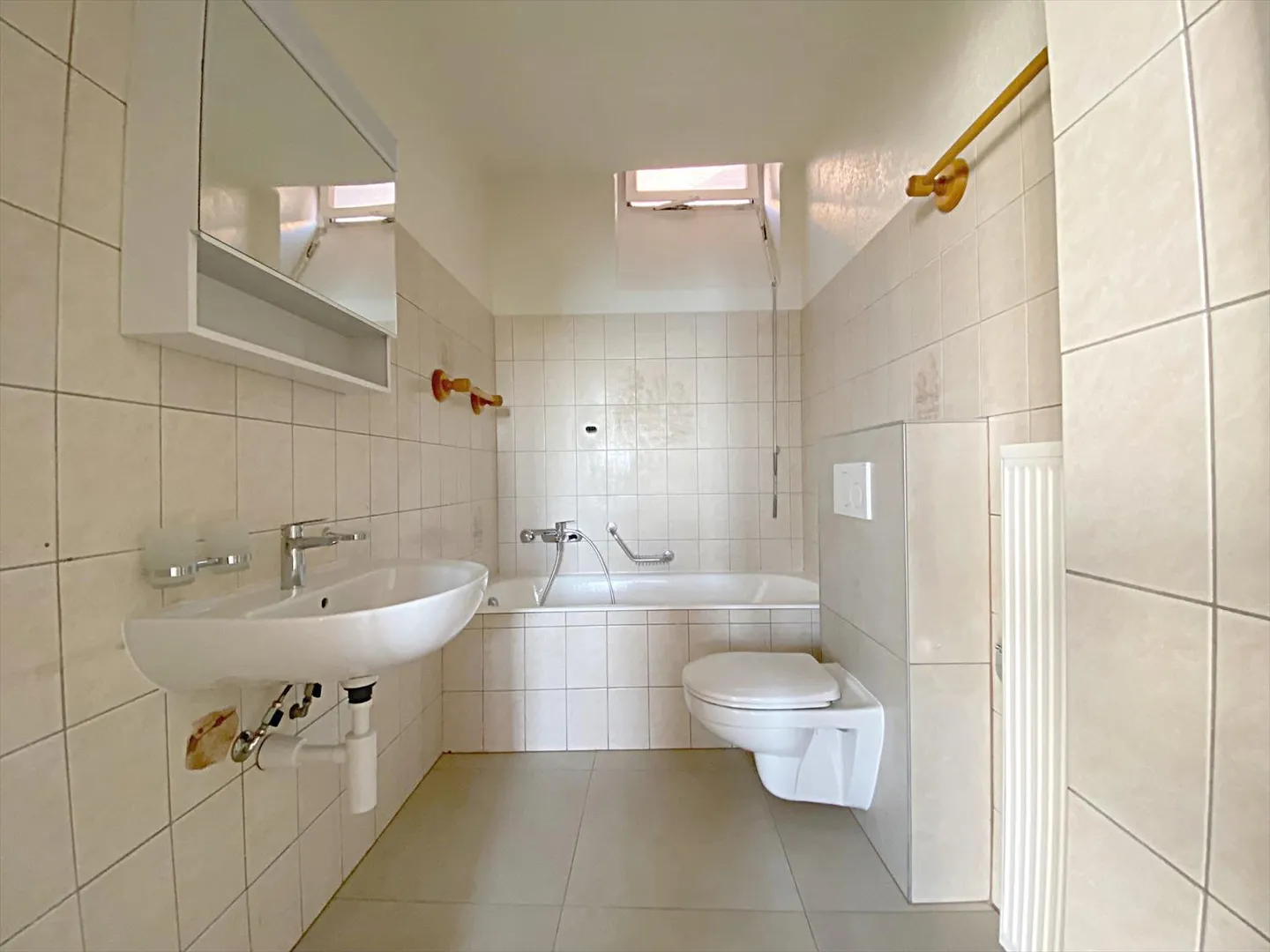 Charming 2-room apartment with lake view in Grandson - Photo 7 of 7