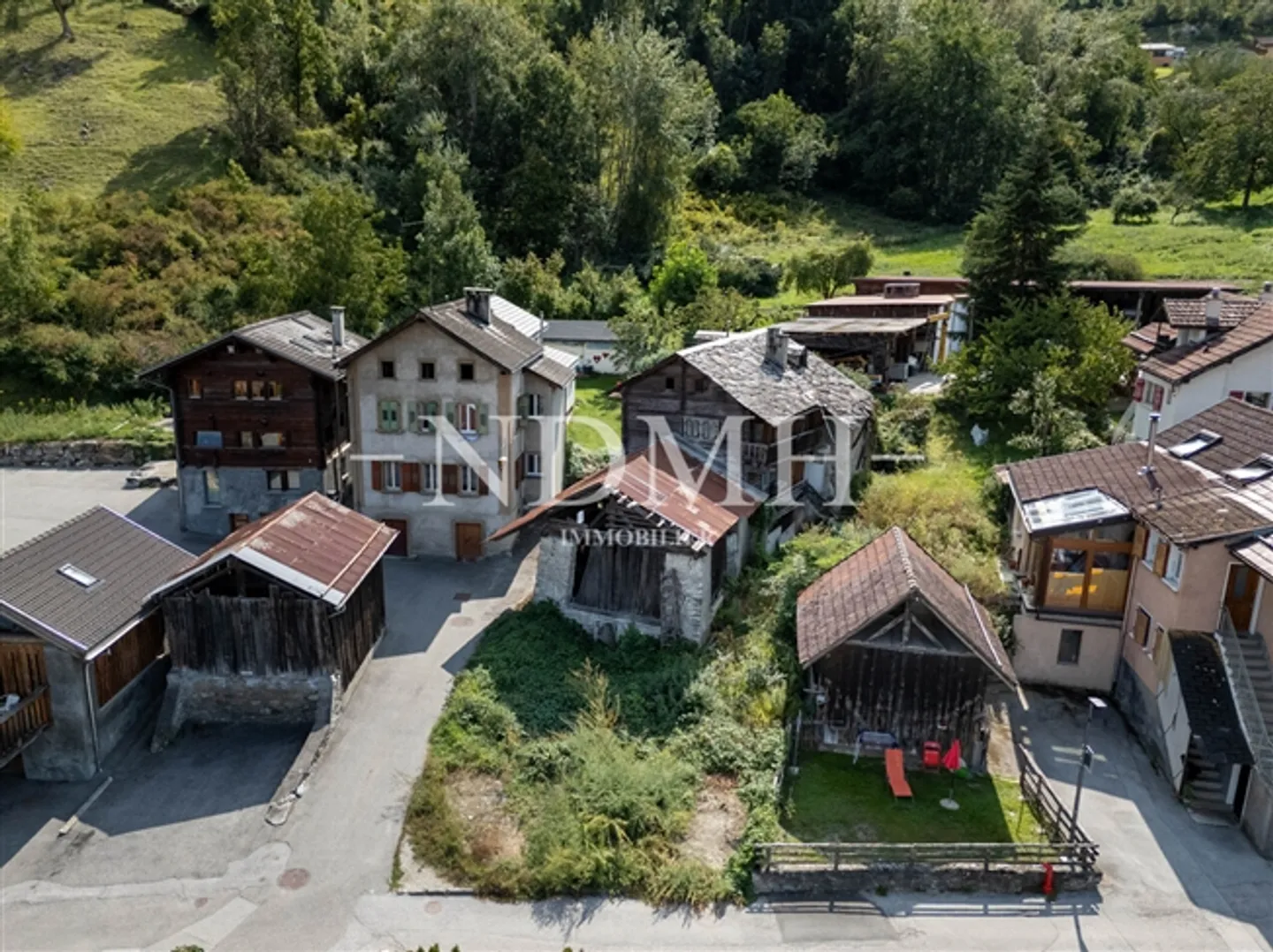 Un'opportunità rara nel cuore di Chalais - Terreno di 742 m² - Foto 2 di 11