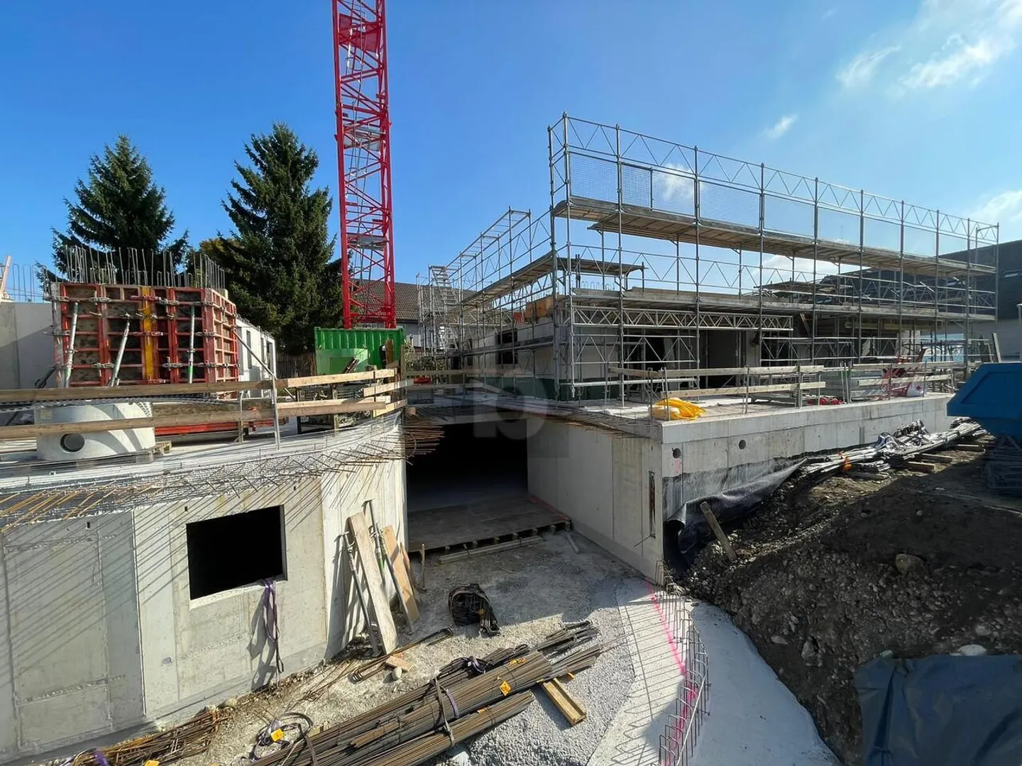 NUOVA COSTRUZIONE DI ALTA QUALITÀ CON AREA SEDUTA IN GIARDINO - Foto 1 di 6