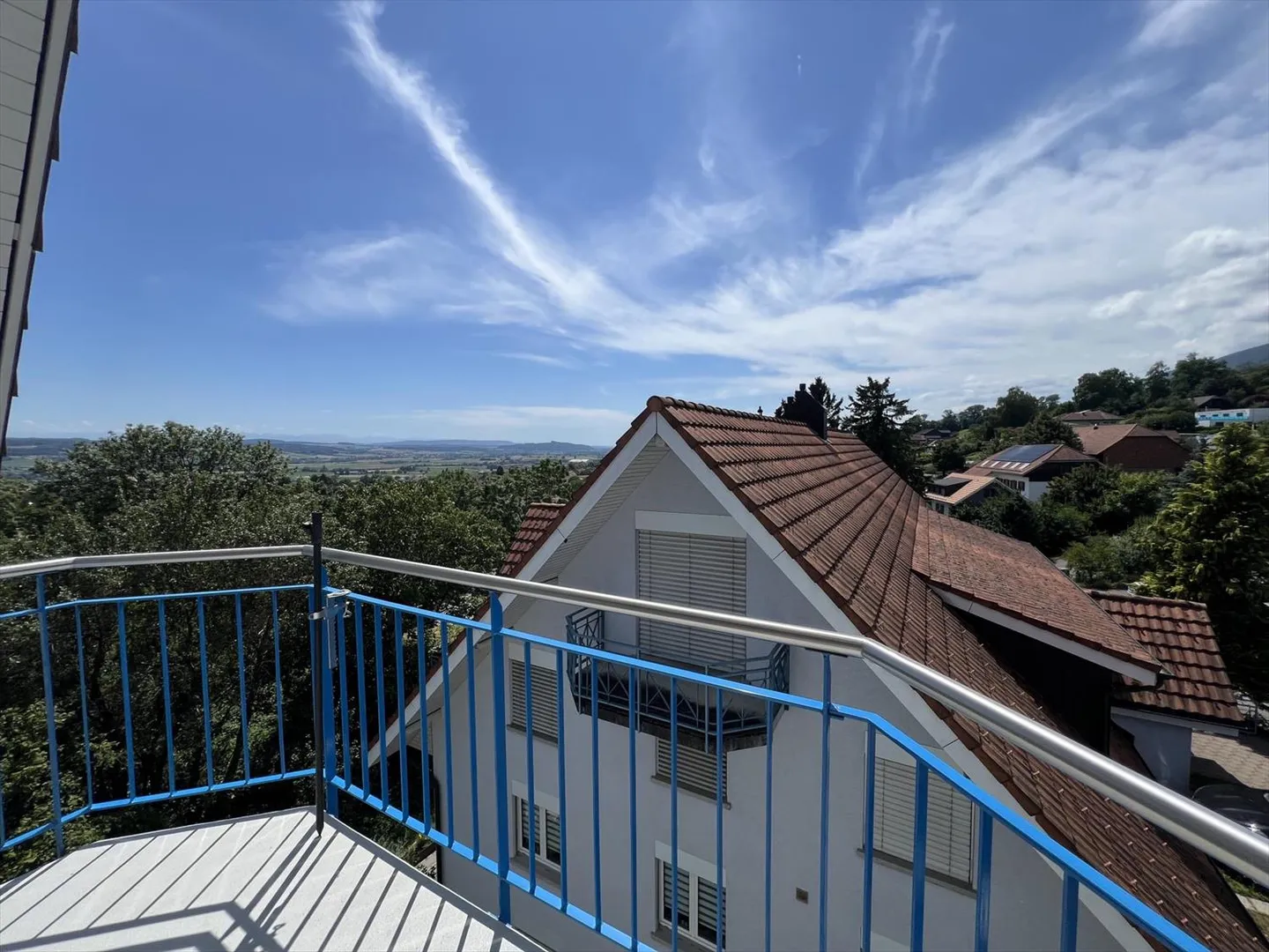 Traumhafte Maisonette mit Panoramablick aufs Seeland und die Alpen ? ruhig gelegen in Bettlach - Photo 10 sur 13