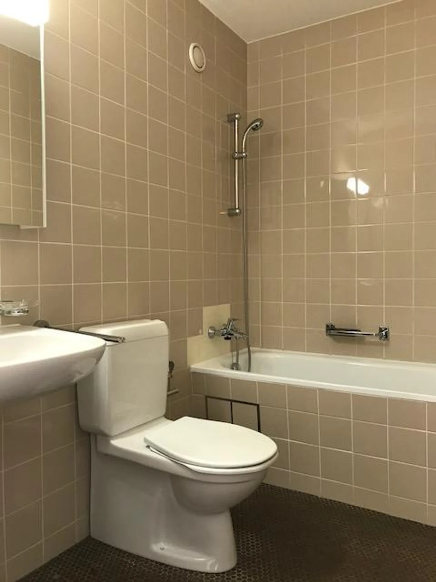 2.0 Room Apartment in Riehen - Photo 7 of 8