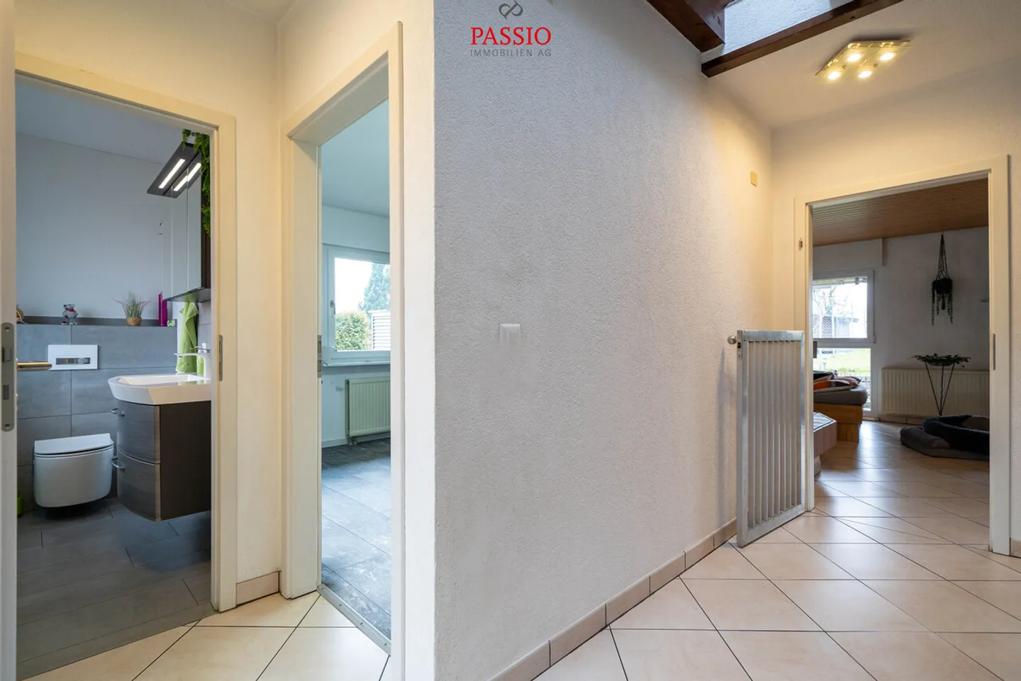 Casa unifamiliare ben tenuta di 5,5 stanze con giardino paradisiaco a Walterswil - Foto 6 di 32