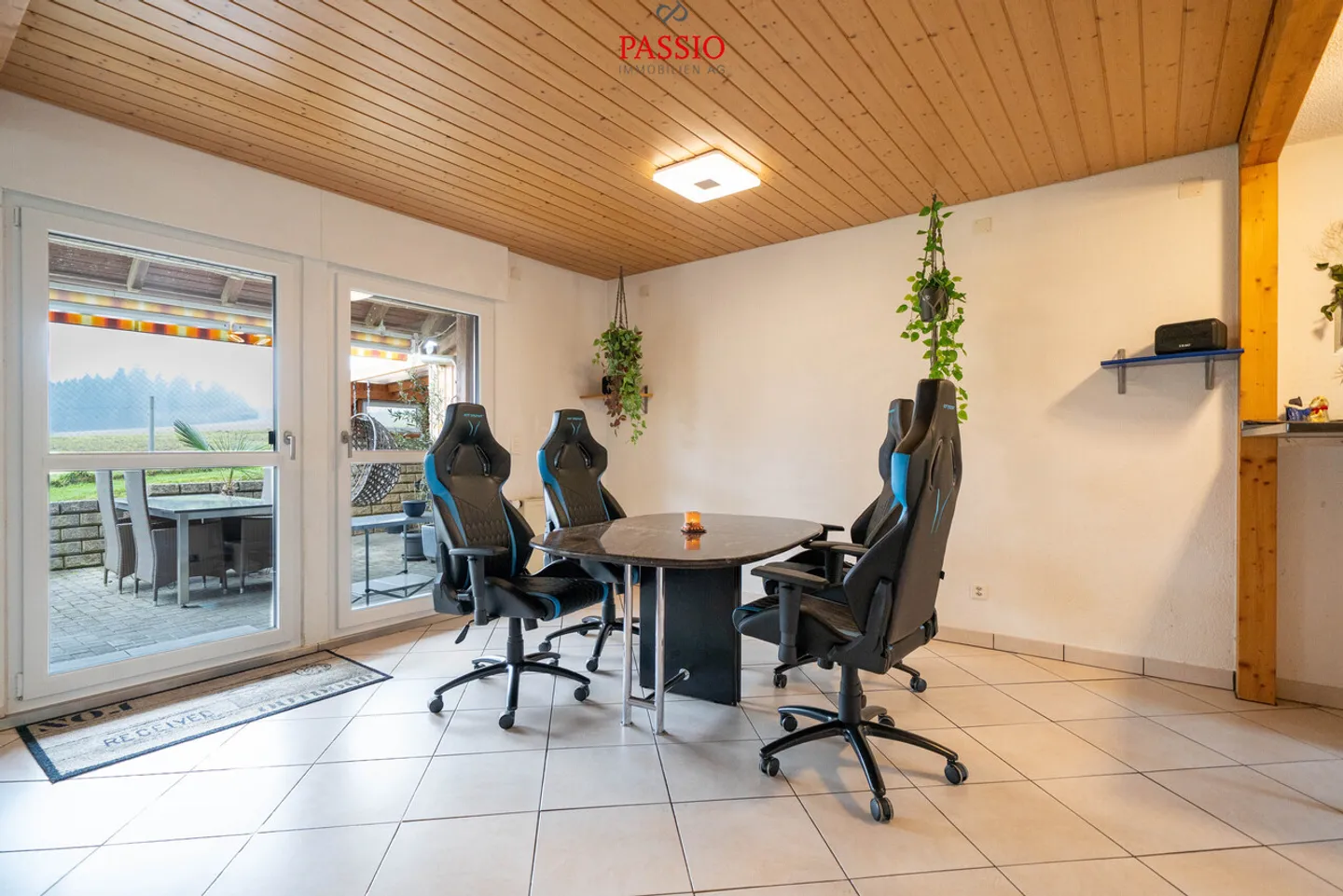 Casa unifamiliare ben tenuta di 5,5 stanze con giardino paradisiaco a Walterswil - Foto 9 di 32