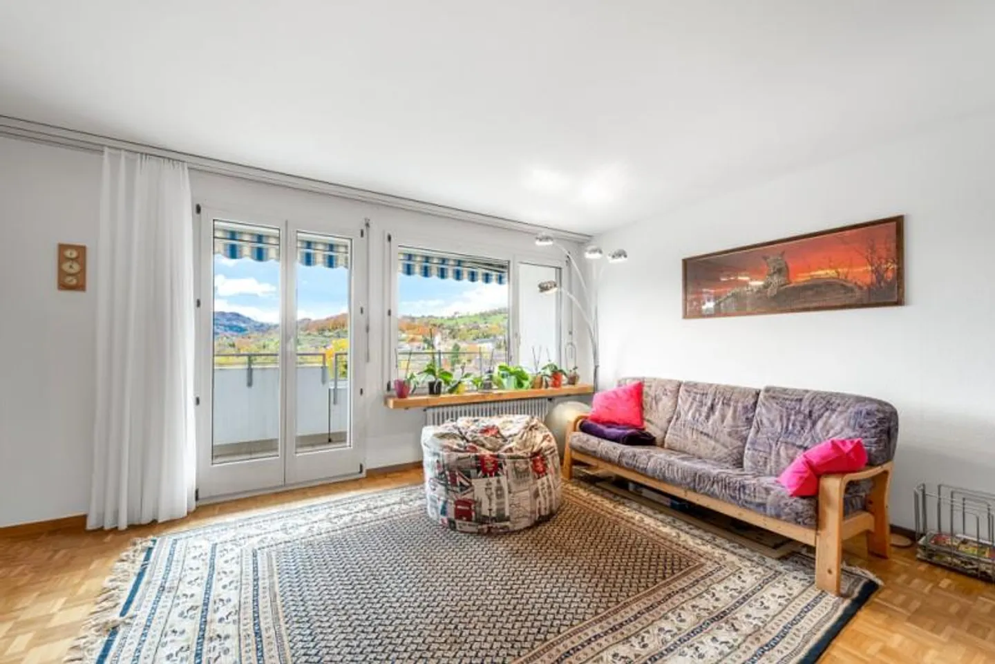 Avec une vue fantastique surplombant Brugg - Votre nouveau chez-vous ! - Photo 2 sur 9