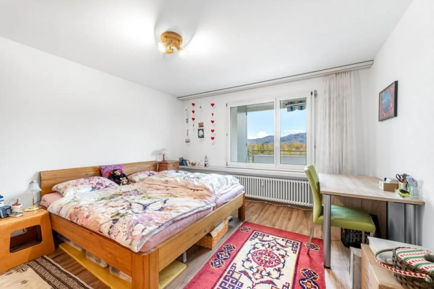 Avec une vue fantastique surplombant Brugg - Votre nouveau chez-vous ! - Photo 6 sur 9