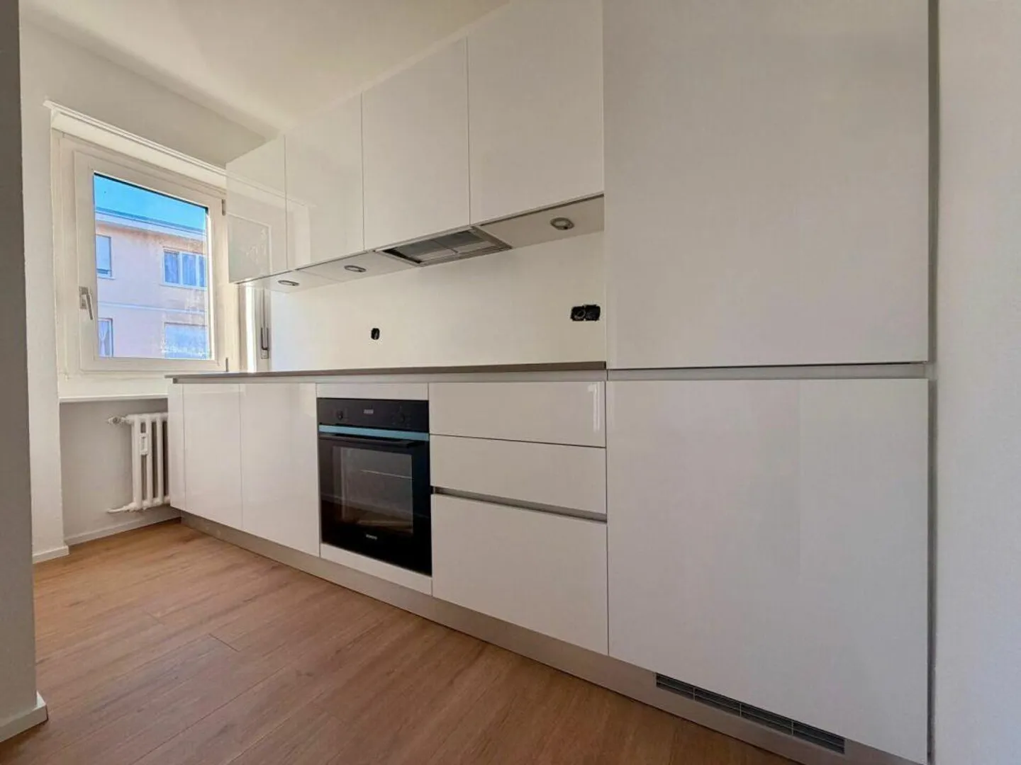 Renovated 3.5-Room Apartment - Photo 1 of 12