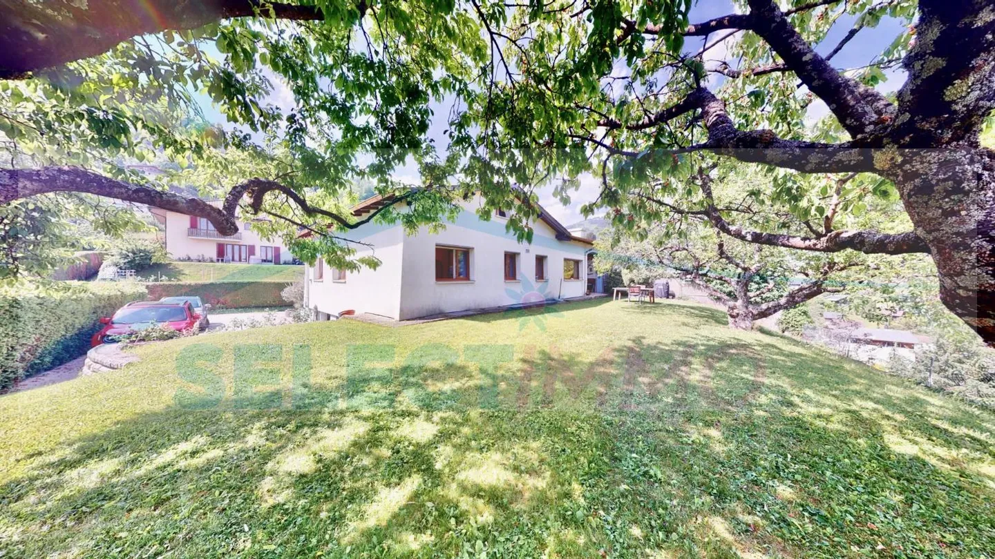 Spacieuse Villa Jumelée - Photo 2 sur 13