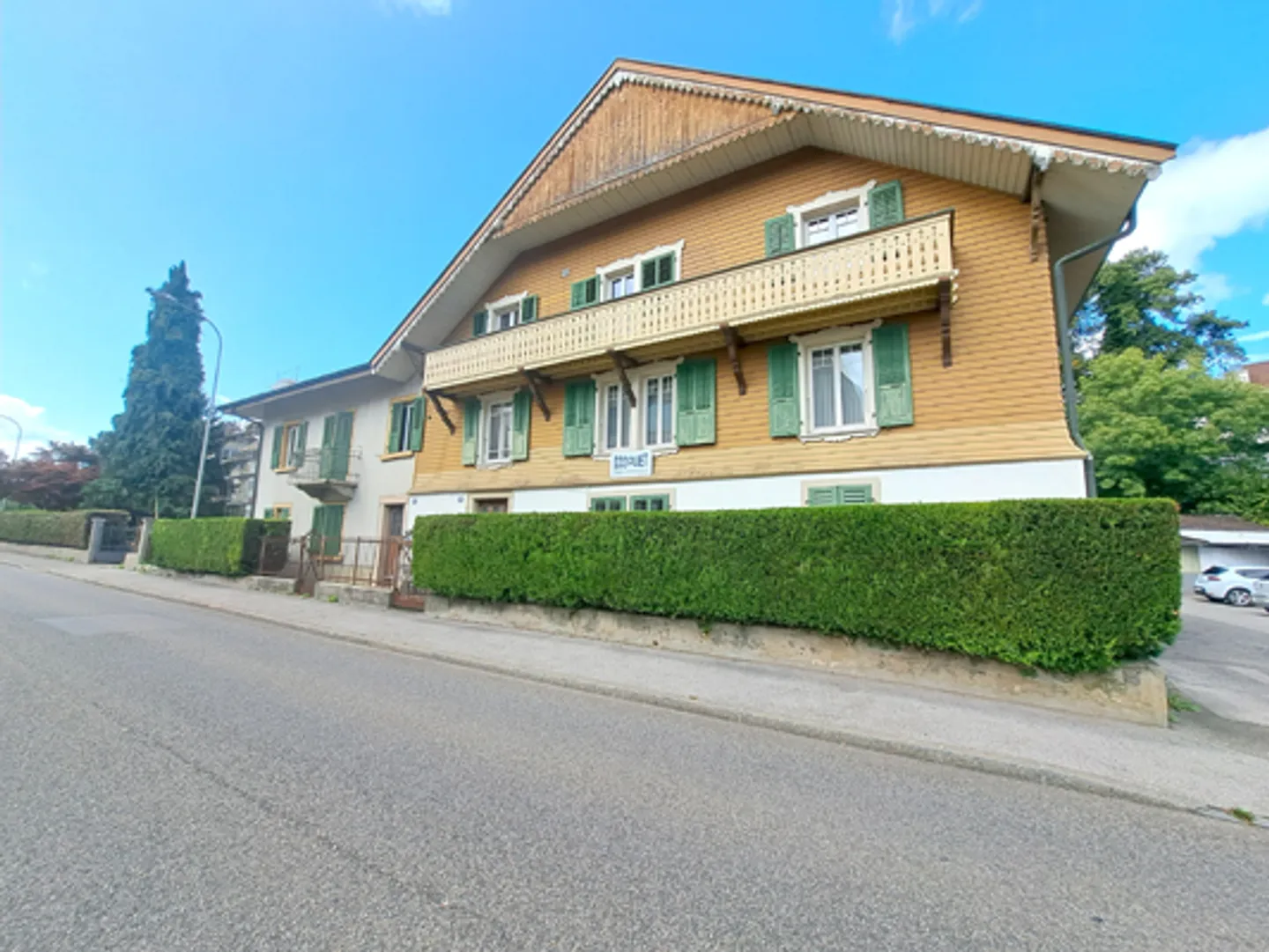 Wohngebäude - Foto 2 von 30