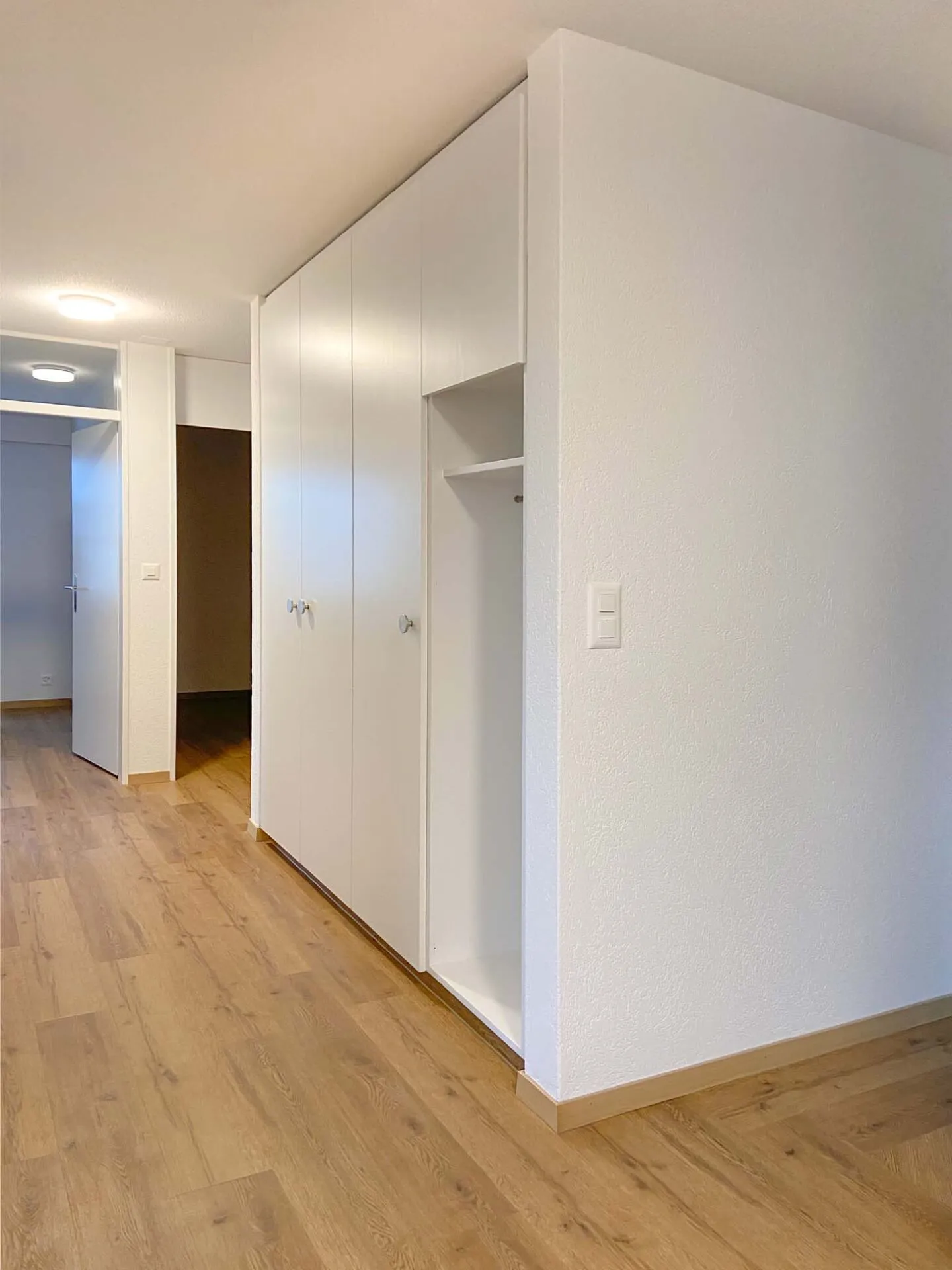 Frisch sanierte 4-Zimmer-Wohnung mit grossem Hobbyraum - Ihr neues Zuhause - Foto 3 von 17