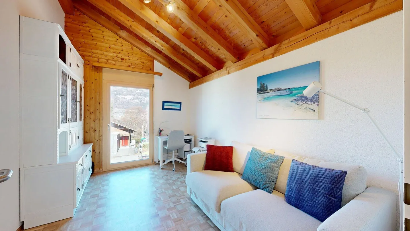 Résidence principale ou de vacances confortable avec galerie et vue sur le lac - Photo 9 sur 23