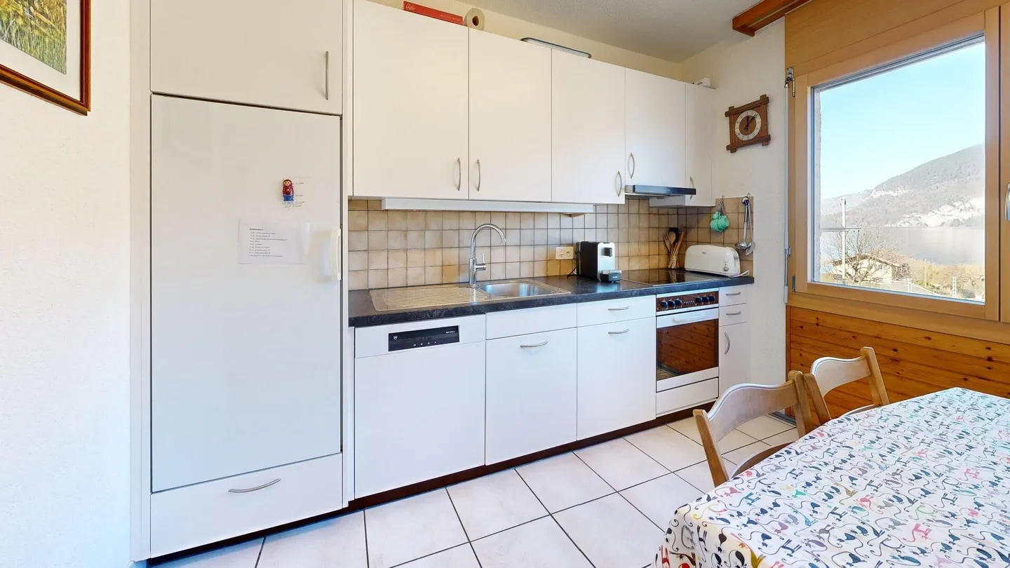 Résidence principale ou de vacances confortable avec galerie et vue sur le lac - Photo 12 sur 23