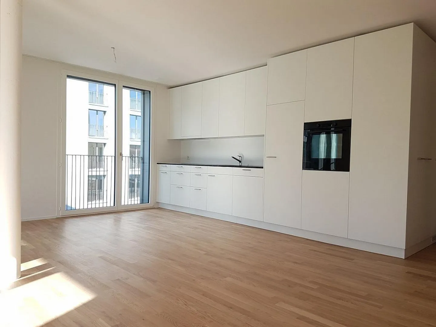 Moderne 2.5-Zimmerwohnung in Worb - Foto 3 von 6