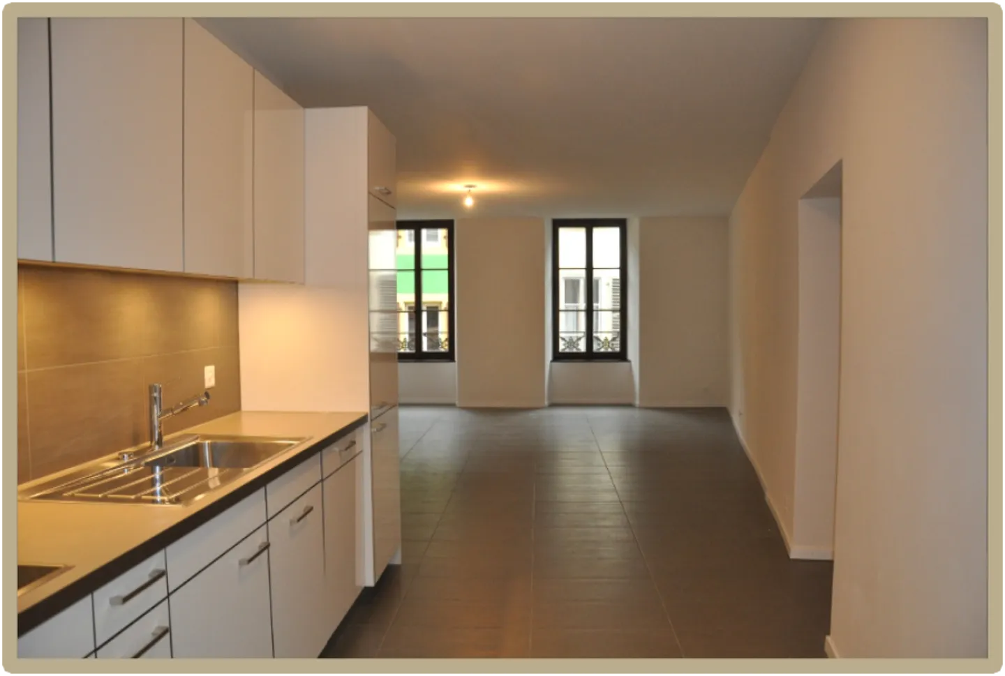 Immeuble patrimonial au coeur de la vieille ville d'Orbe - Photo 10 sur 13