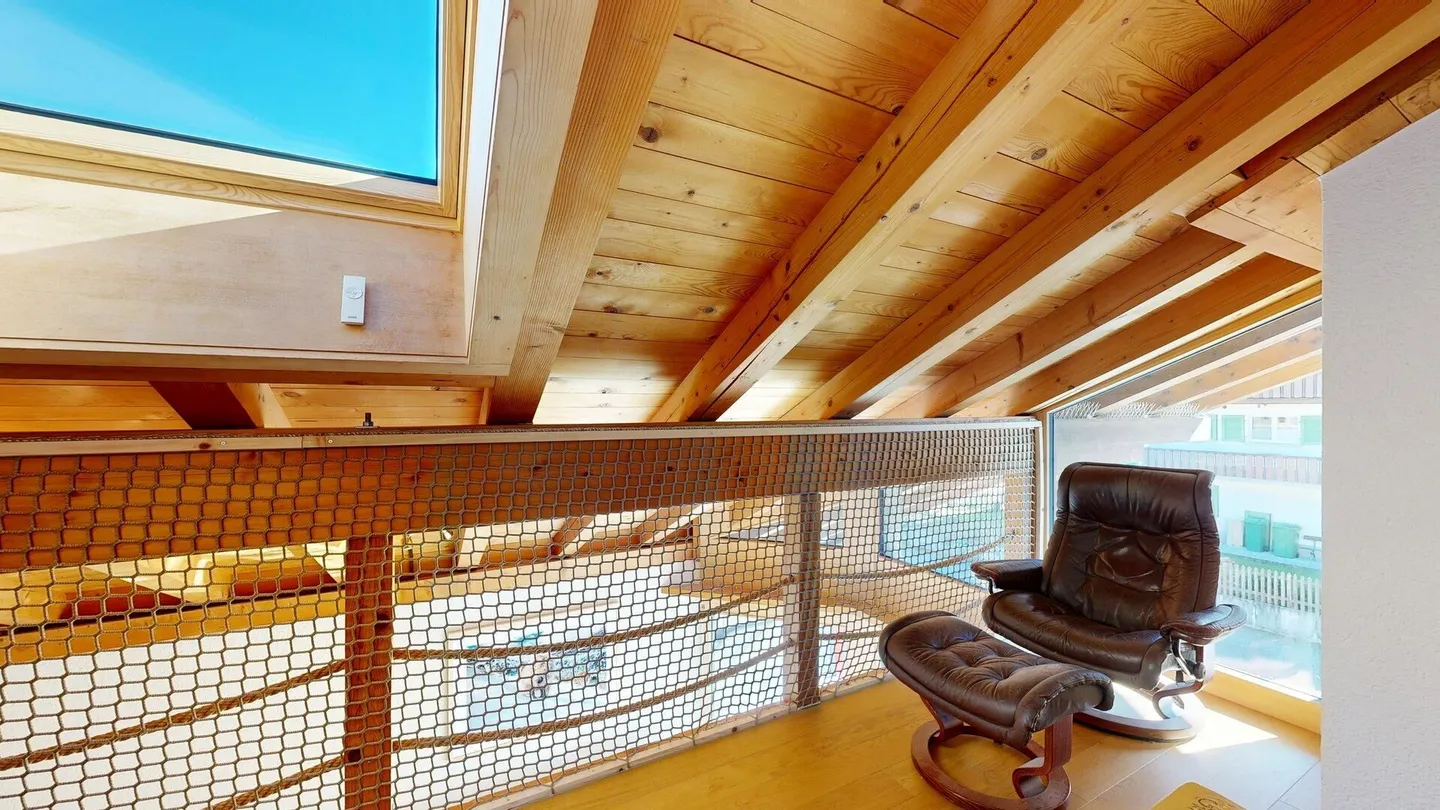 Résidence principale ou de vacances confortable avec galerie et vue sur le lac - Photo 15 sur 23