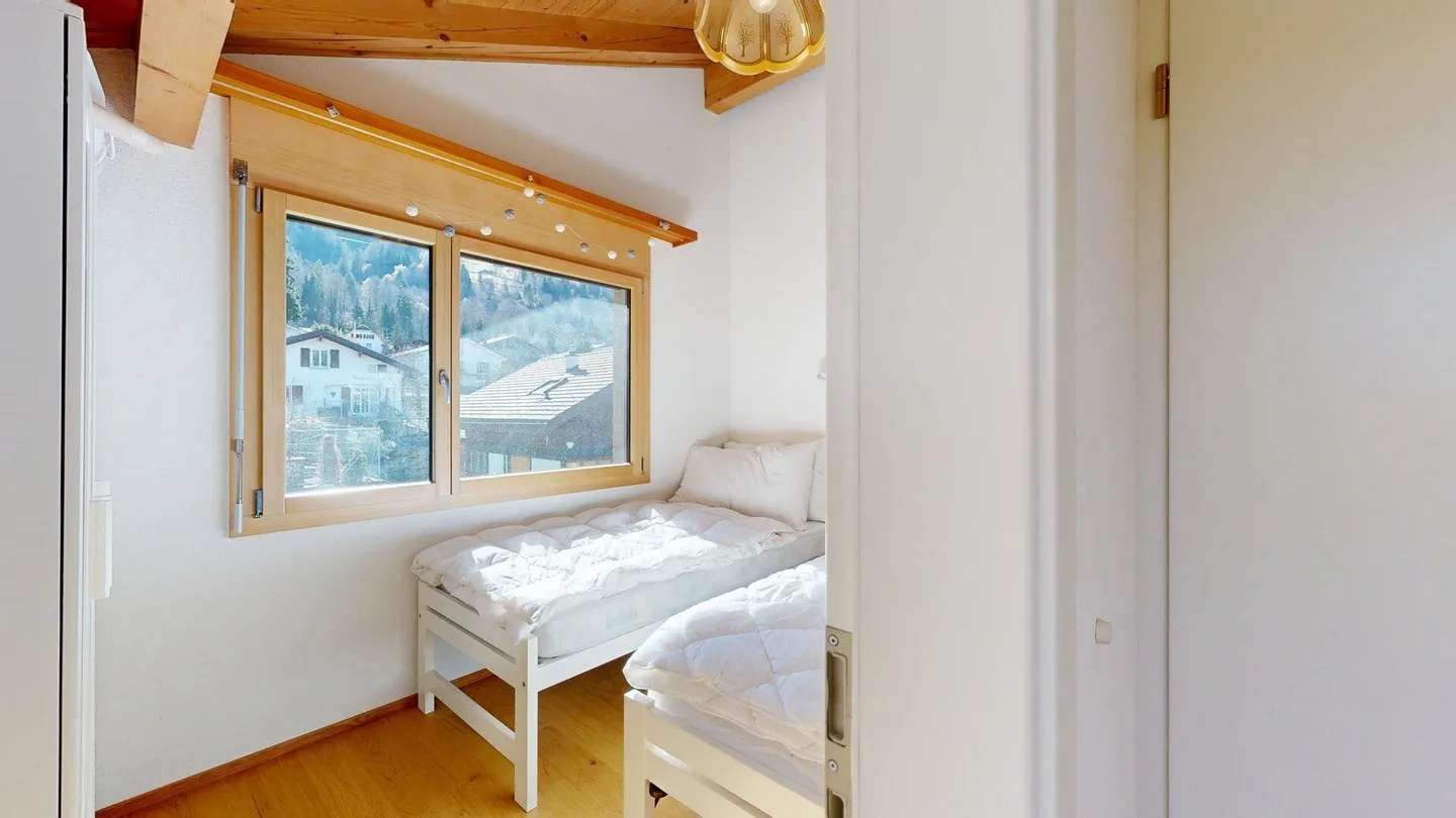 Résidence principale ou de vacances confortable avec galerie et vue sur le lac - Photo 17 sur 23