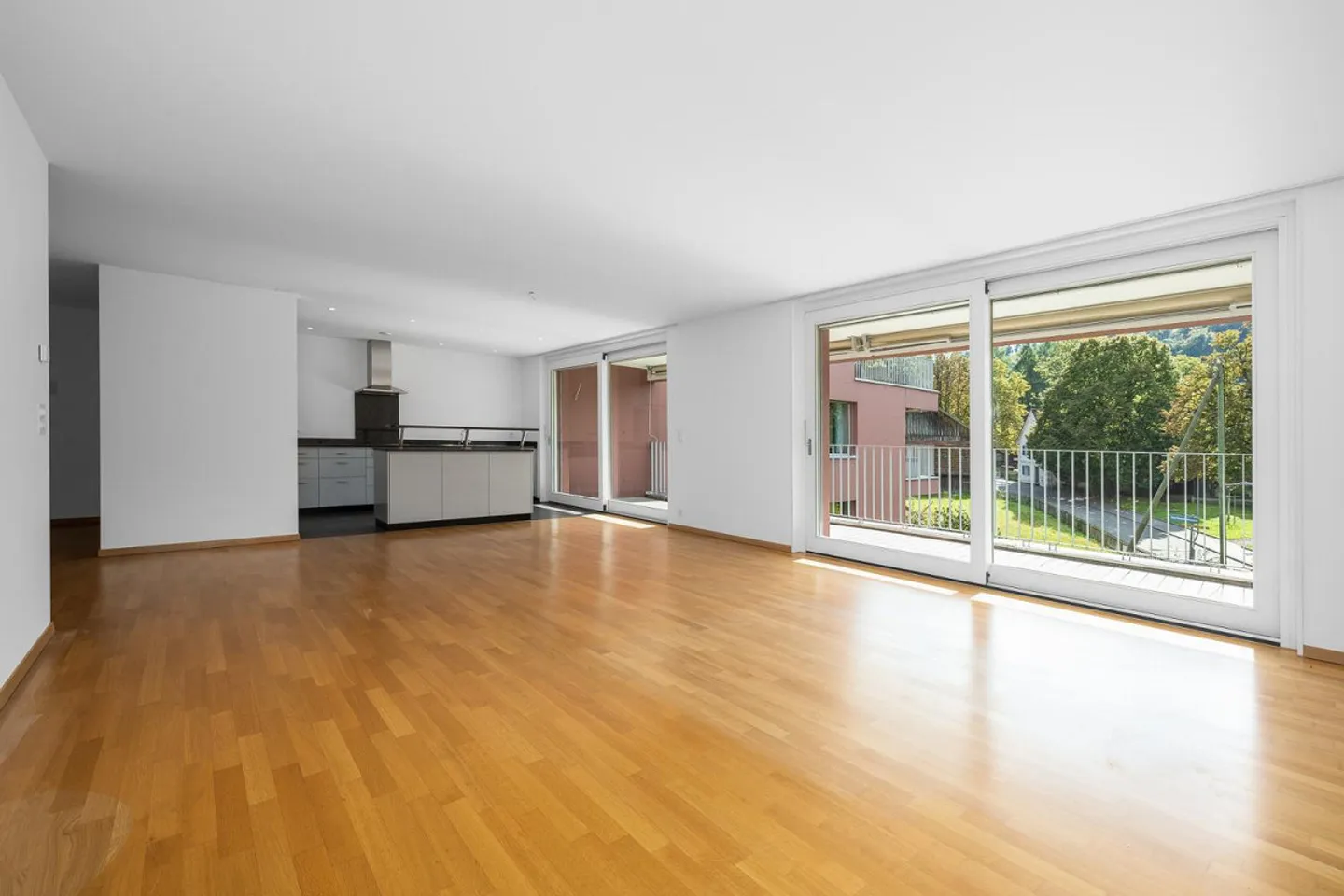 Appartement bien entretenu près de la zone de loisirs - Photo 3 sur 11