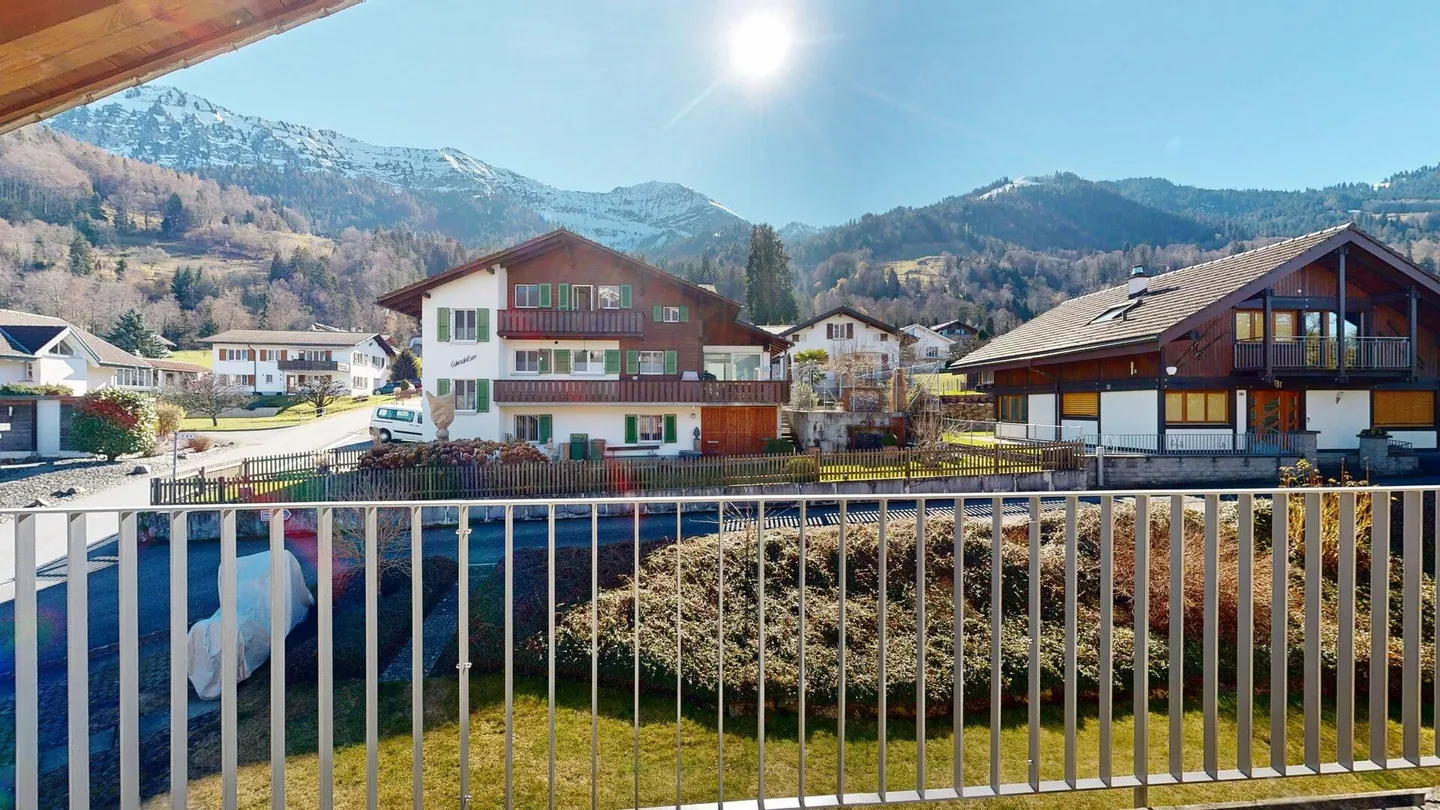 Résidence principale ou de vacances confortable avec galerie et vue sur le lac - Photo 20 sur 23