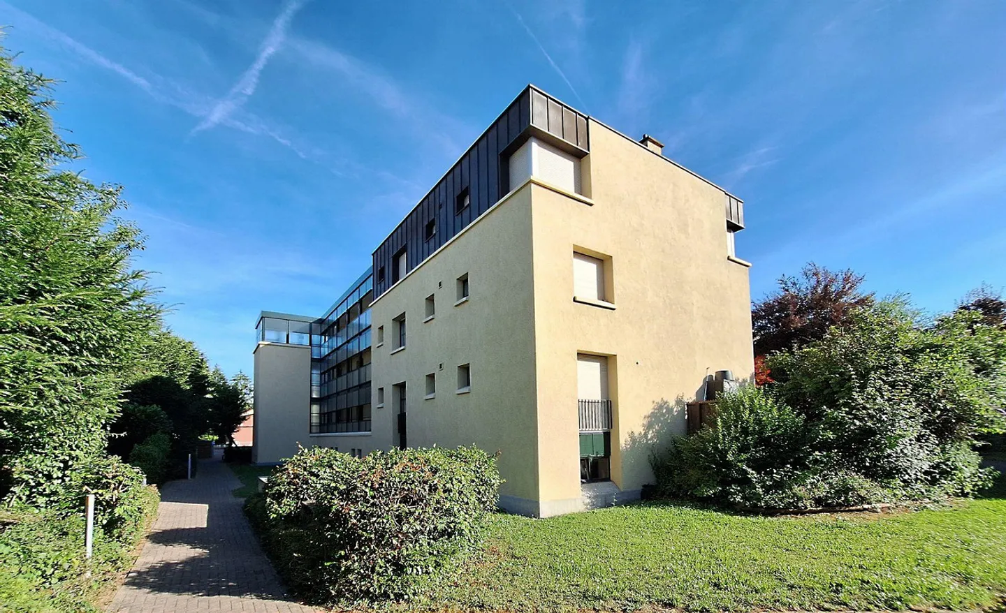 Vivre en Droit de Construction - Une Maison Entre Nature et Centre-Ville - Photo 9 sur 9