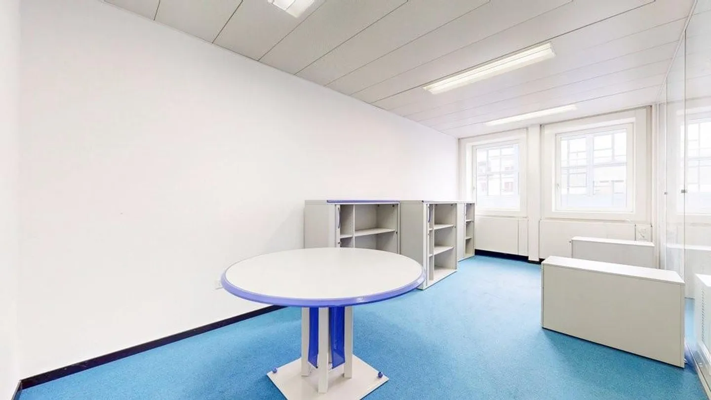 Spazio studio/ufficio ottimamente collegato con elevato passaggio pedonale - Foto 3 di 11