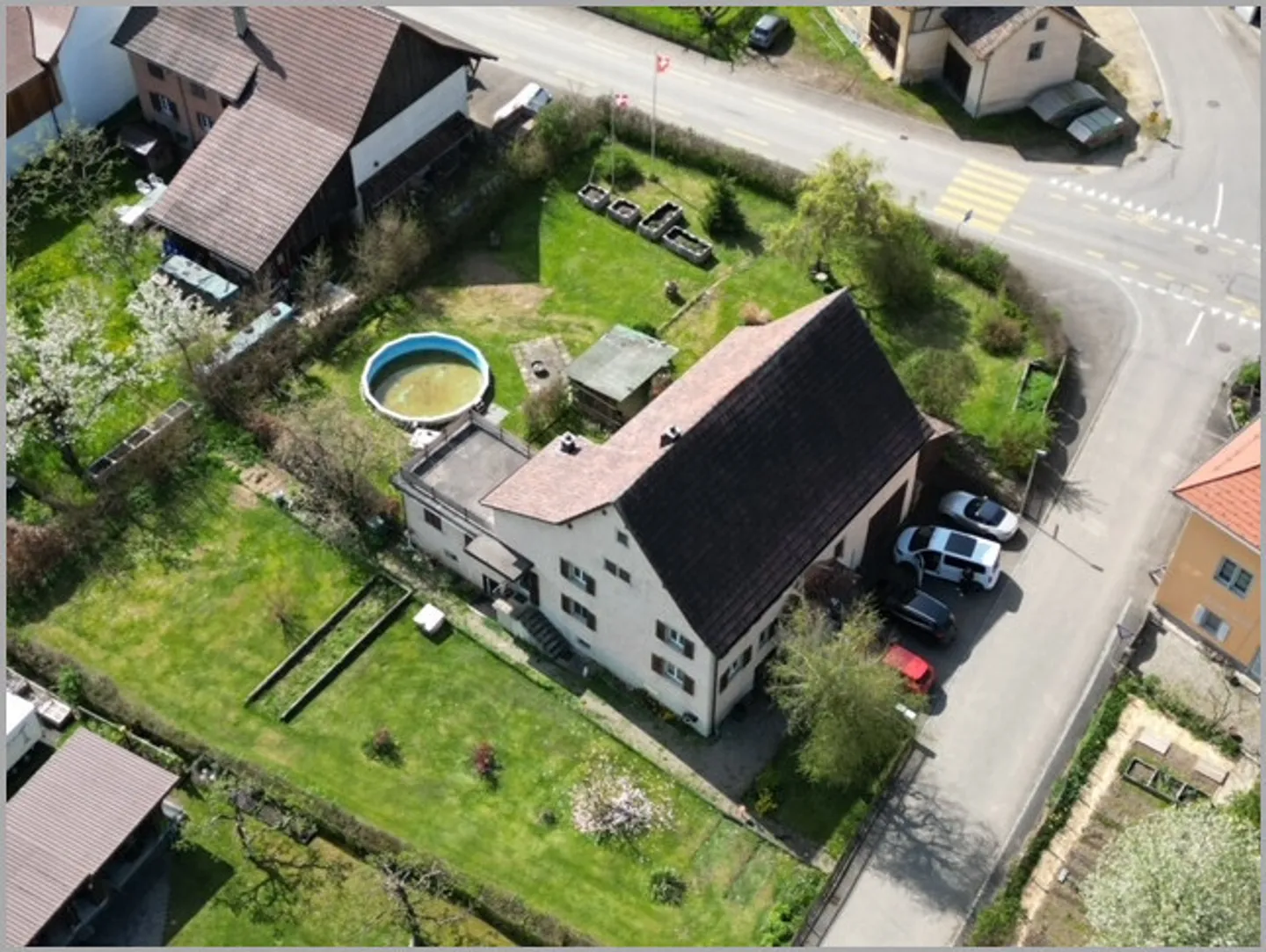 Casa intergenerazionale con molto spazio esterno, ideale per gli amanti degli animali! - Foto 2 di 13