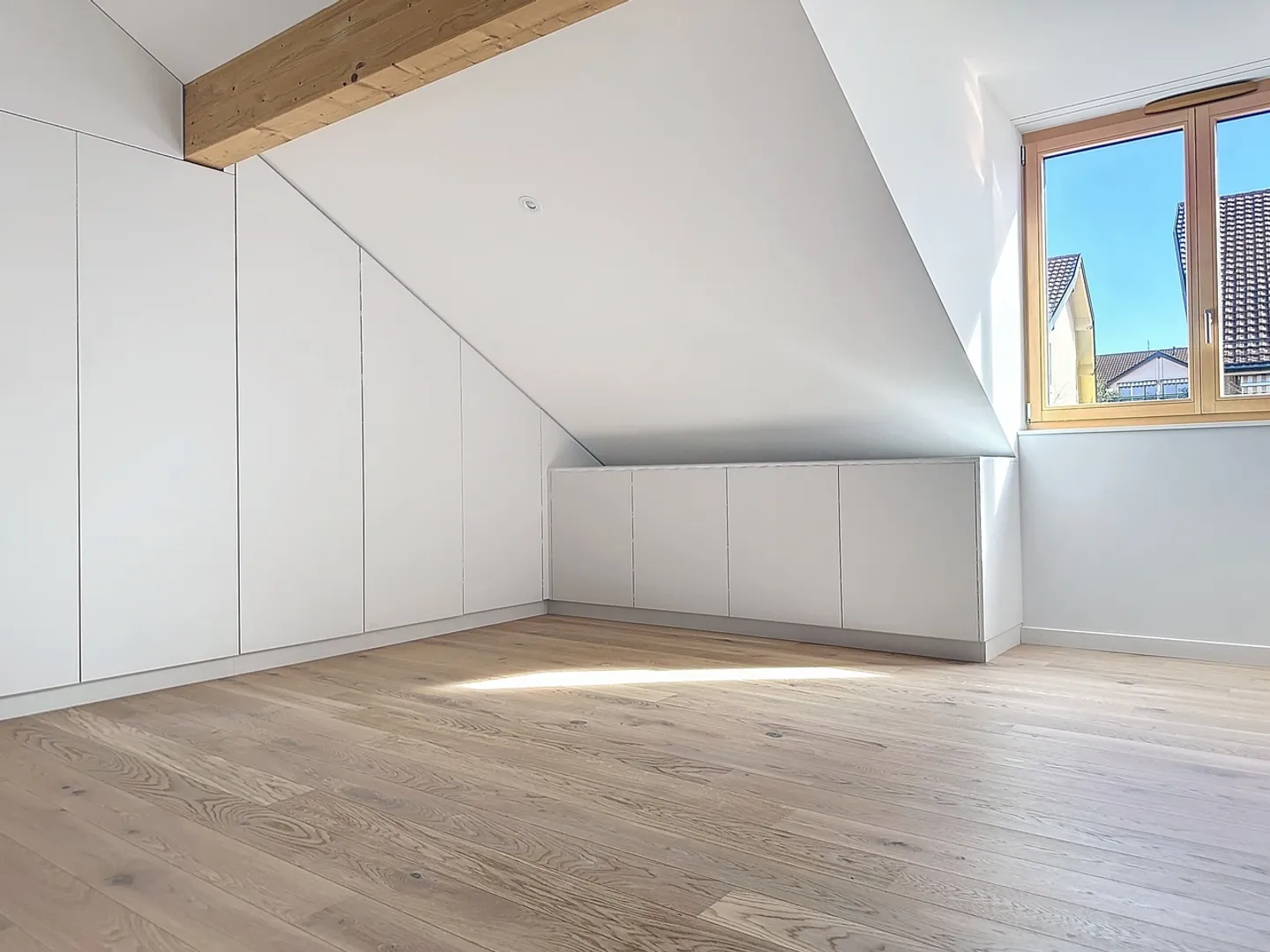 Mansarde 3 pièces - Photo 5 sur 9