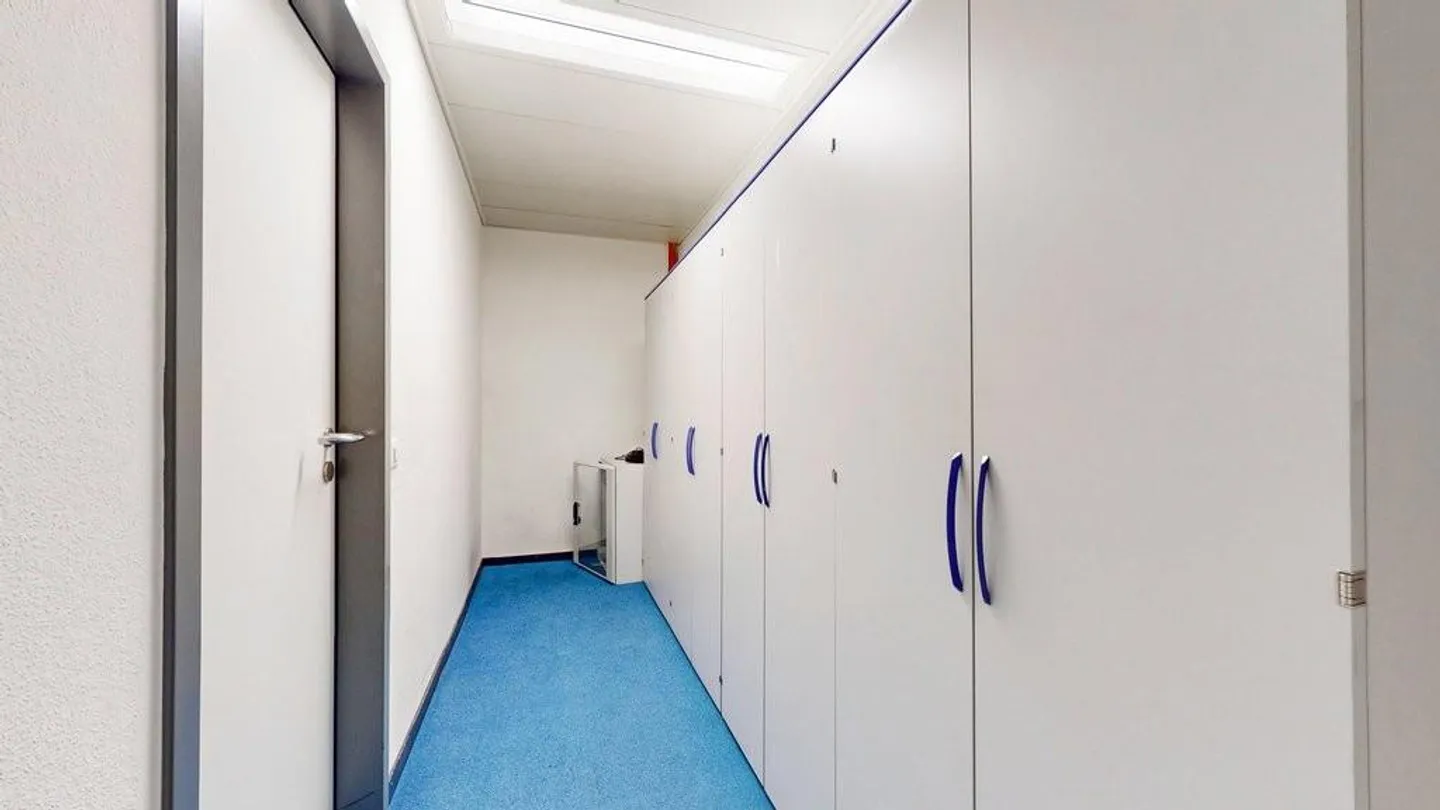 Spazio studio/ufficio ottimamente collegato con elevato passaggio pedonale - Foto 11 di 11
