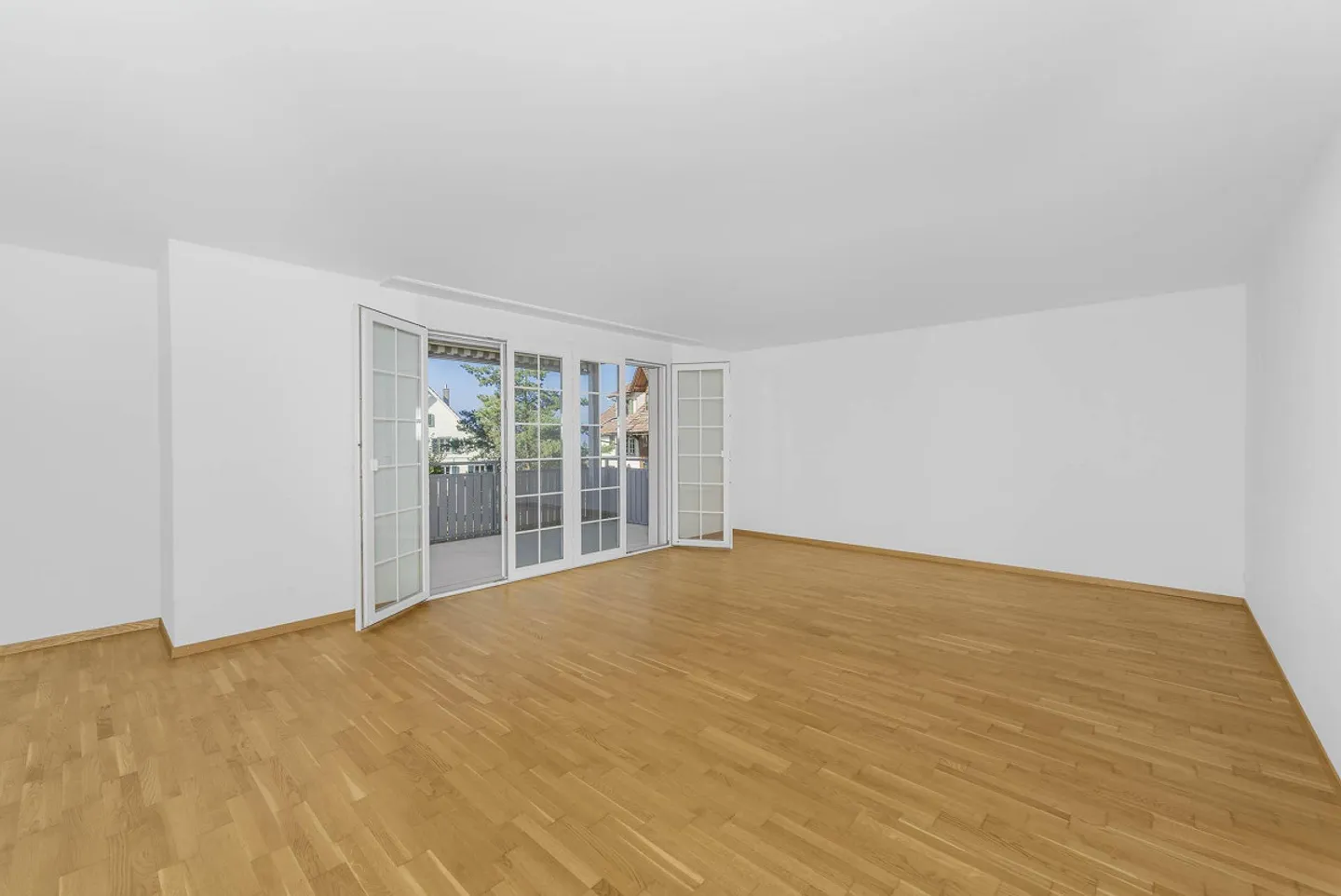Geräumige Familienwohnung im Grünen - Foto 2 von 8